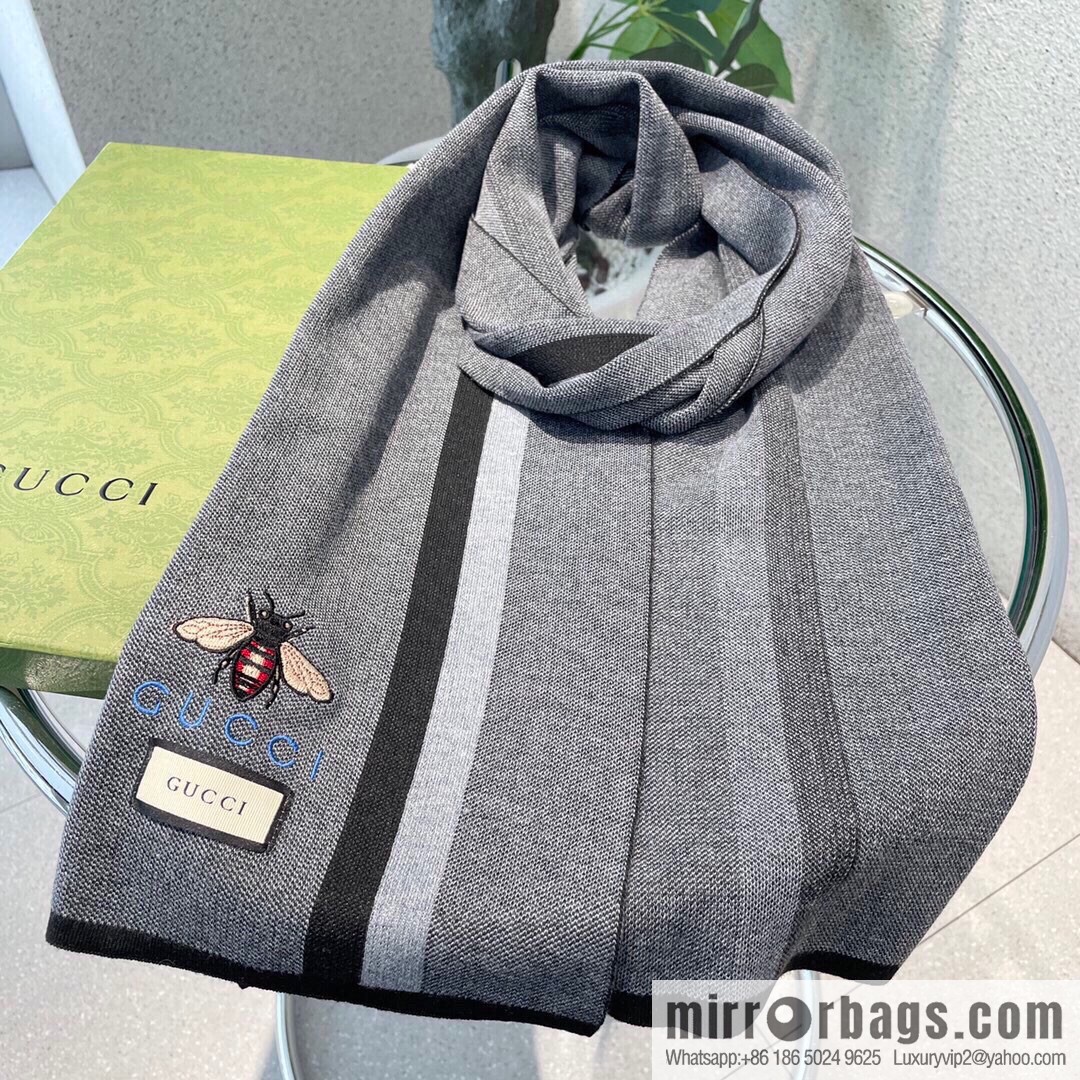 GUCCI Gucci GG Knitted Bee 100% Cashmere Scarf