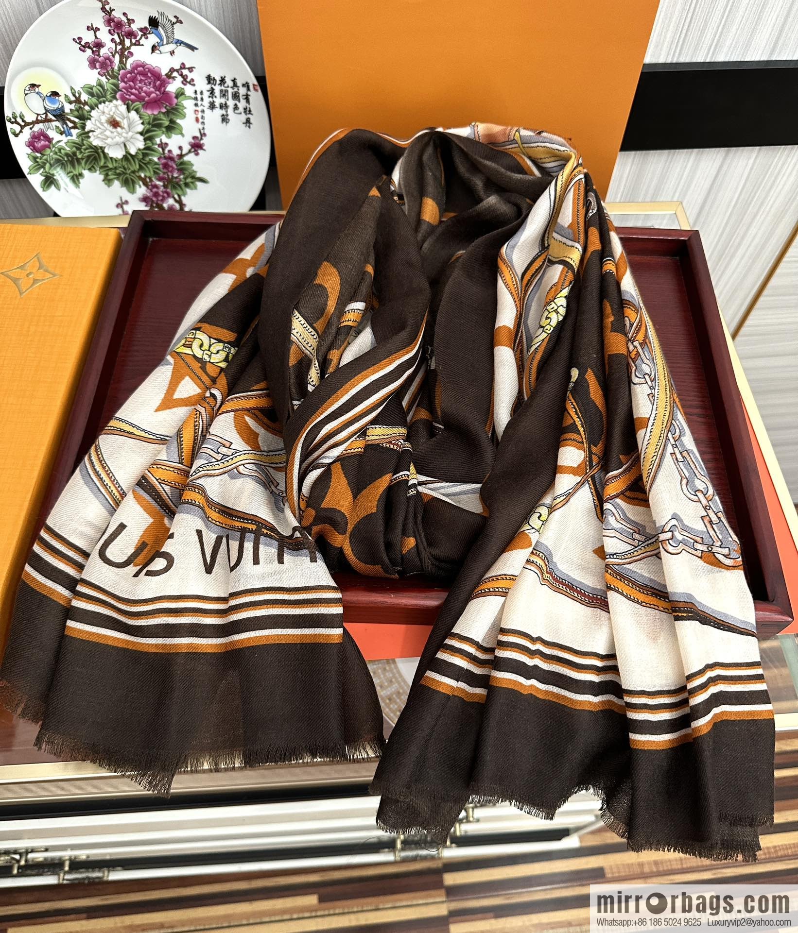 LV Louis Vuitton Double Sided 300 Ring Fleece Long Towel