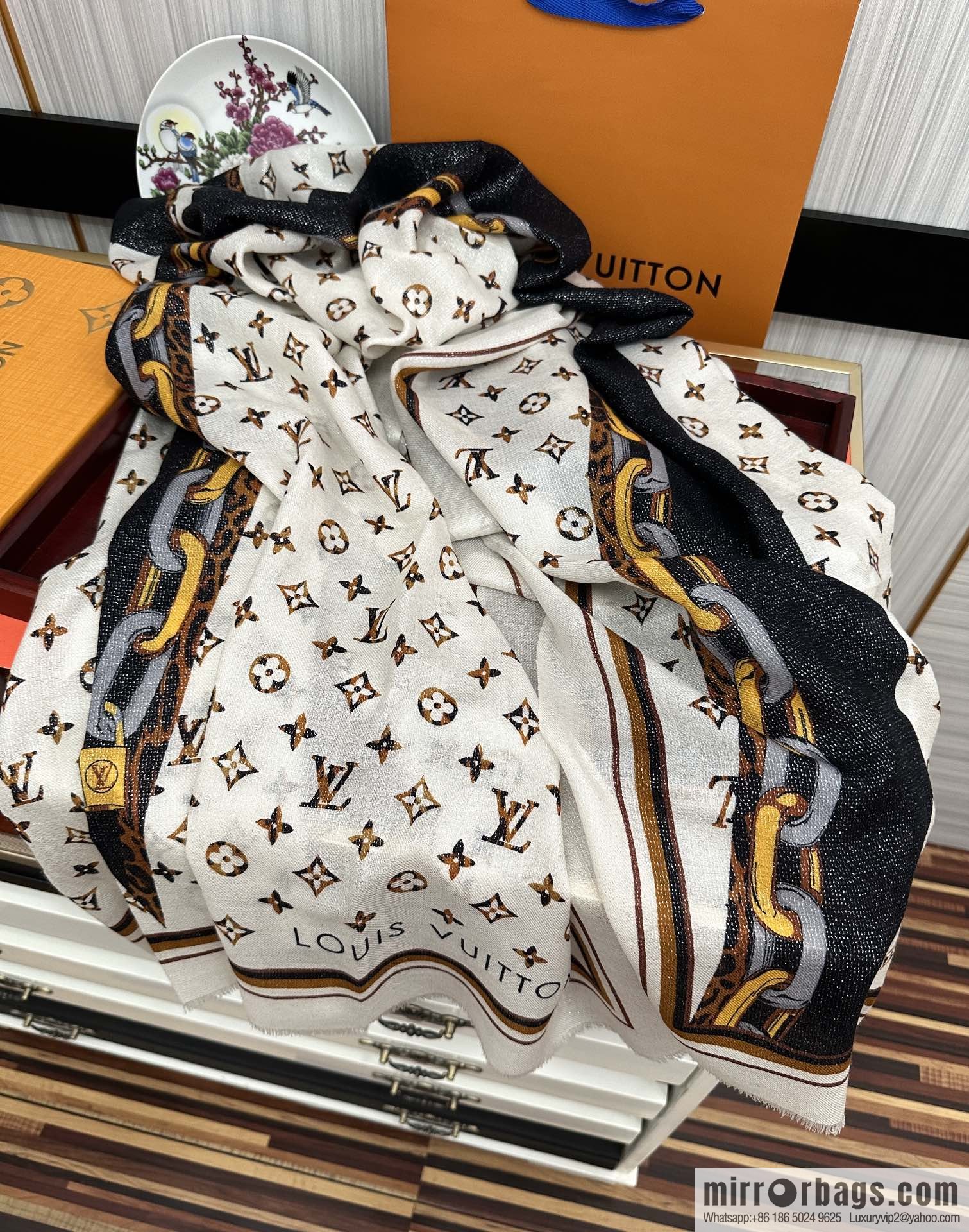 LV Louis Vuitton 2023 latest cashmere long towel