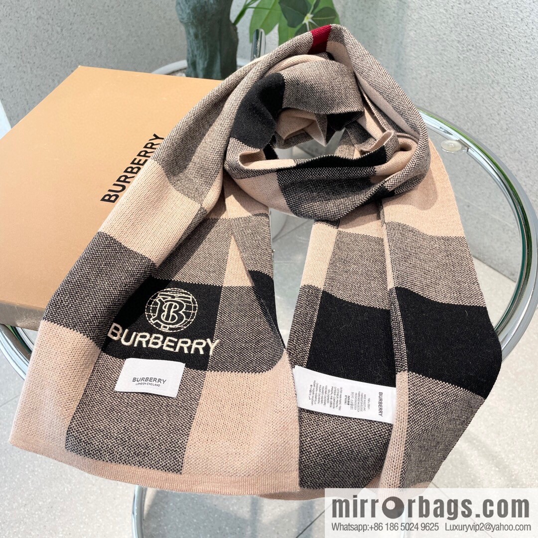 Burberry Burberry Classic War Horse 100% Imported Knitted Cashmere