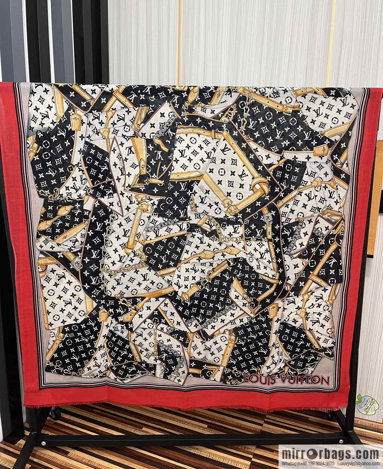 LV Louis Vuitton Double Sided 300 Ring Fleece Long Towel