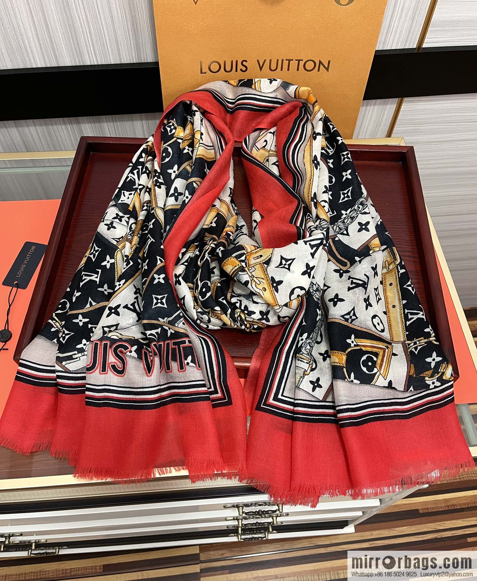 LV Louis Vuitton Double Sided 300 Ring Fleece Long Towel