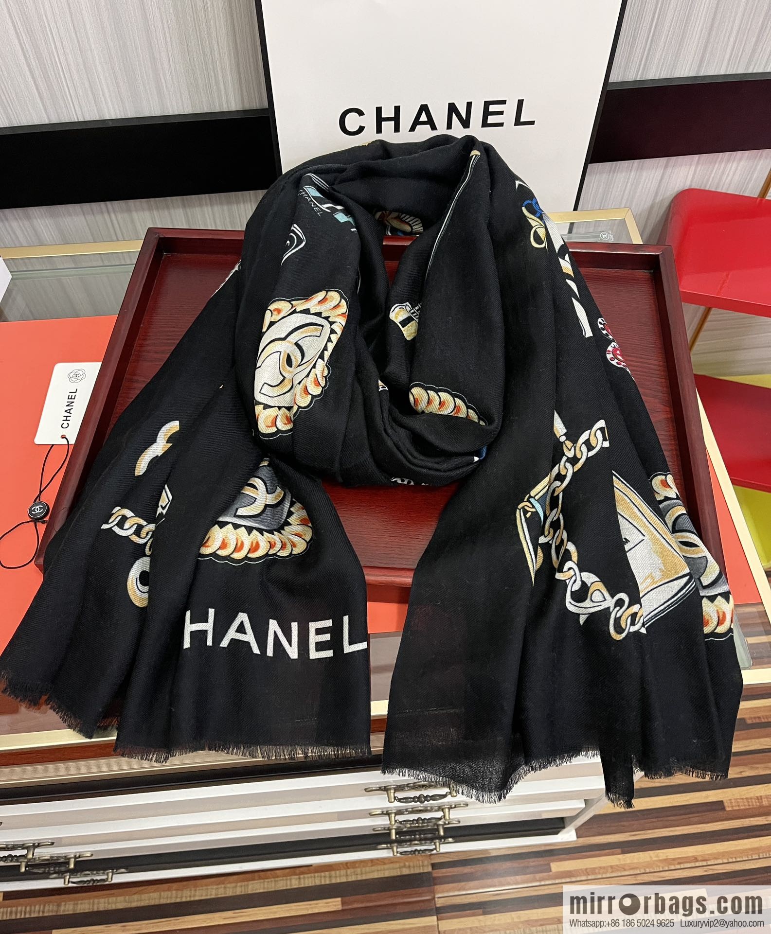 Chanel double c-sided ring velvet long towel