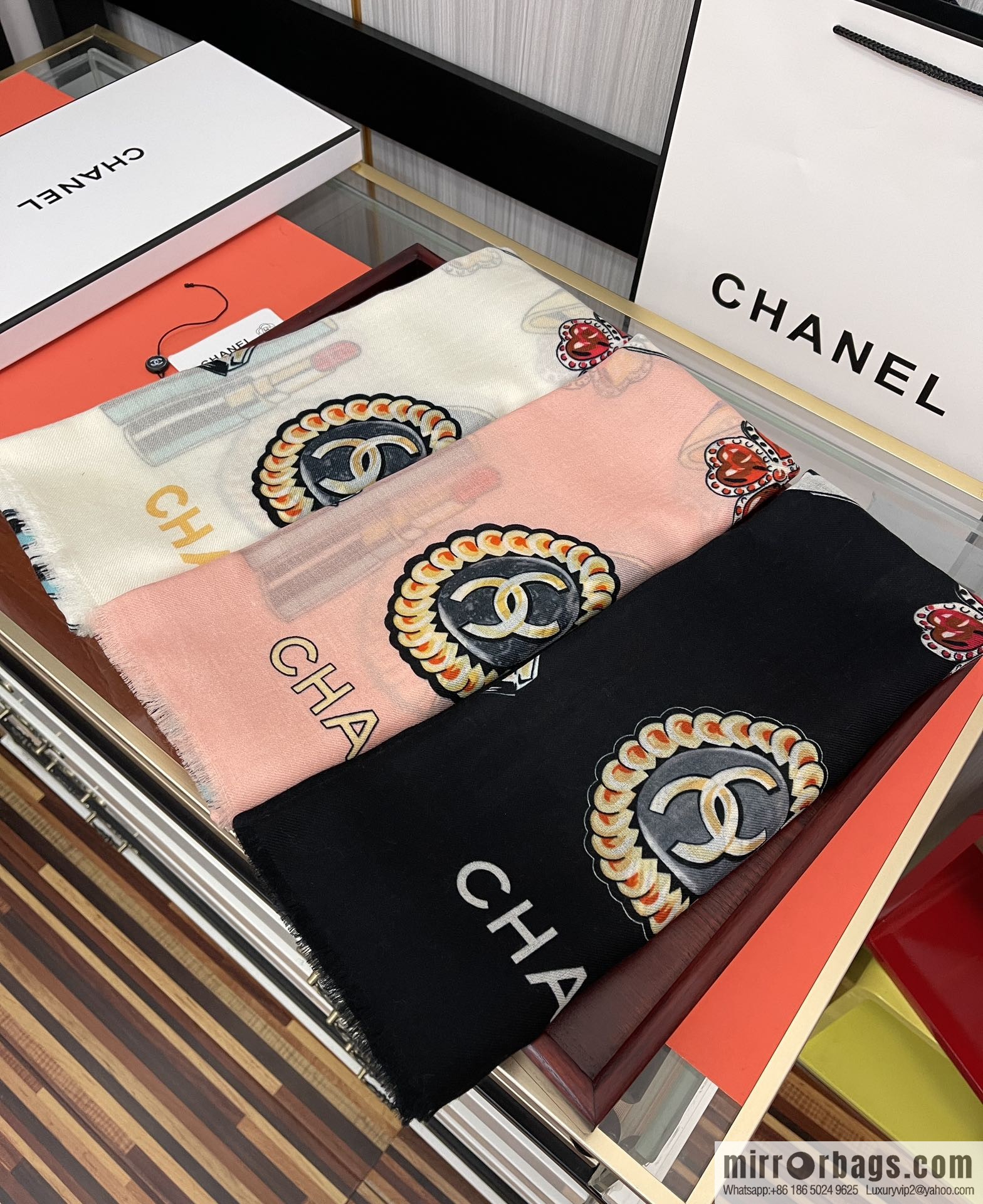 Chanel double c-sided ring velvet long towel