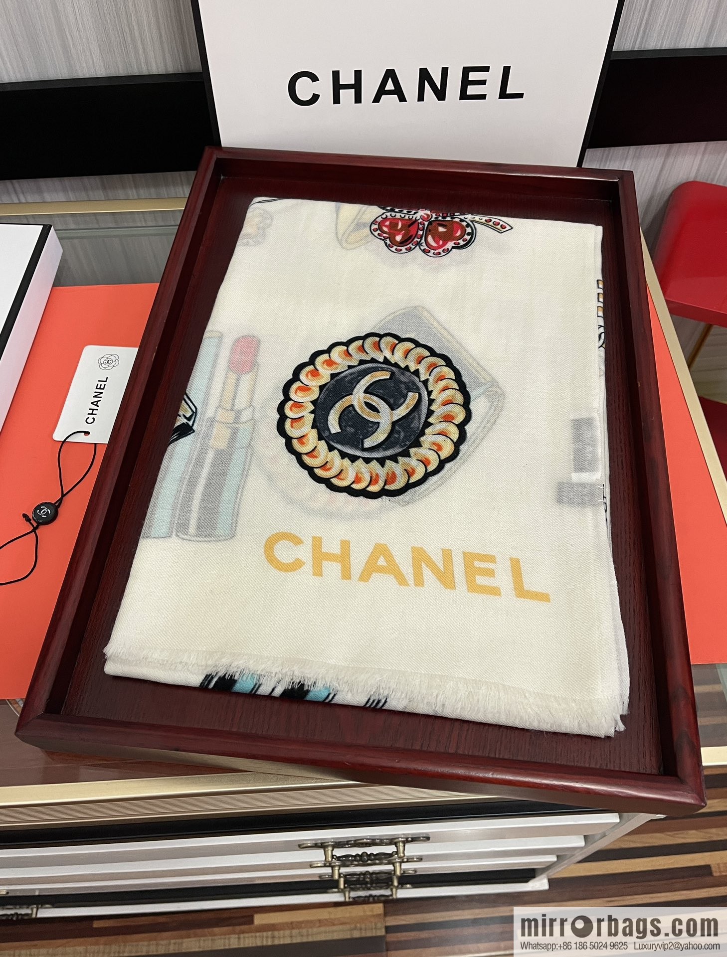 Chanel double c-sided ring velvet long towel
