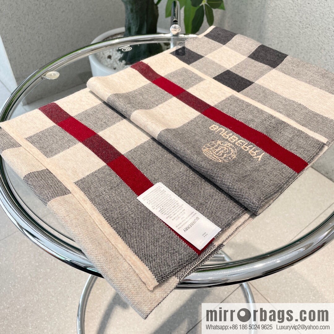 Burberry Burberry Classic Horse 100% Imported Knitted Cashmere Scarf