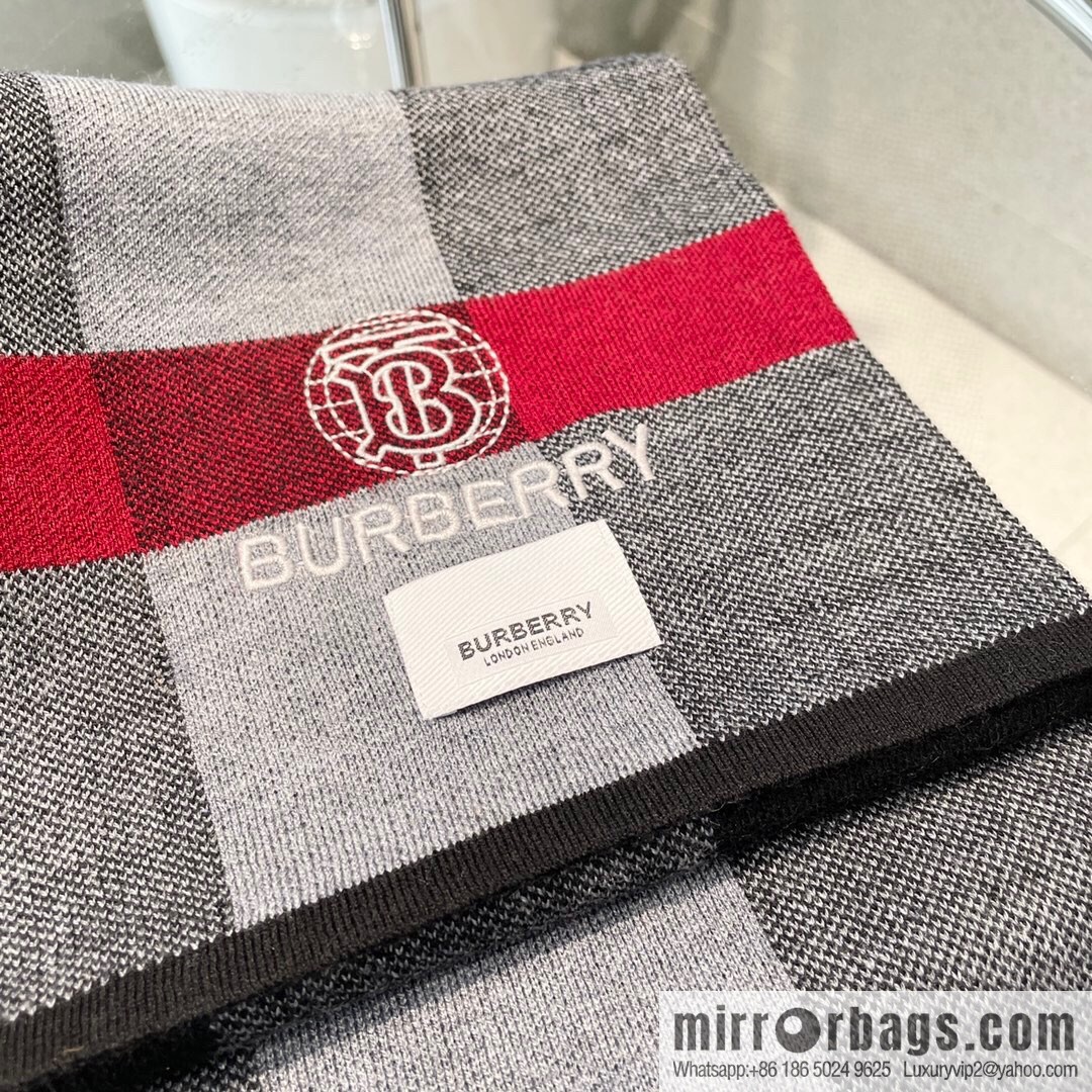 Burberry Burberry Classic Horse 100% Imported Knitted Cashmere Scarf