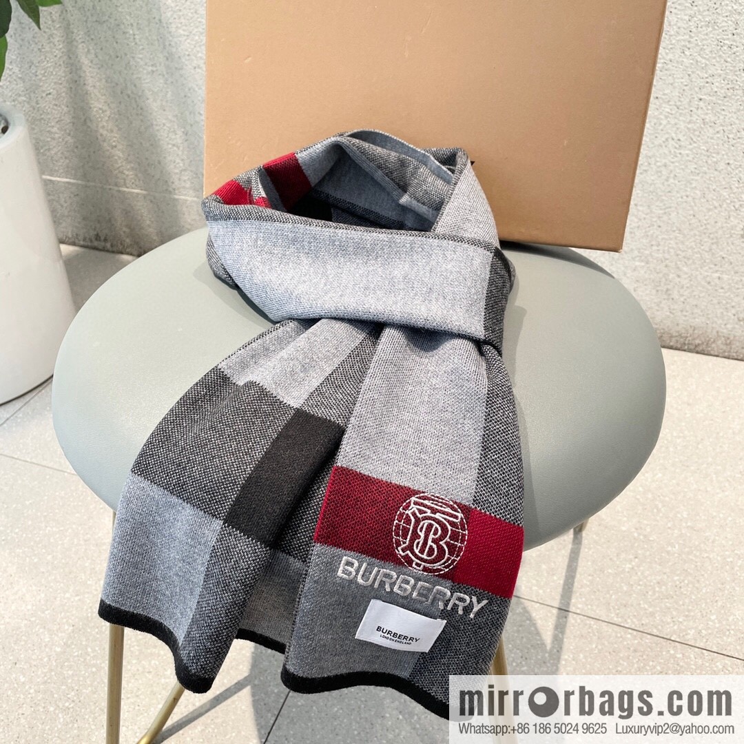 Burberry Burberry Classic Horse 100% Imported Knitted Cashmere Scarf