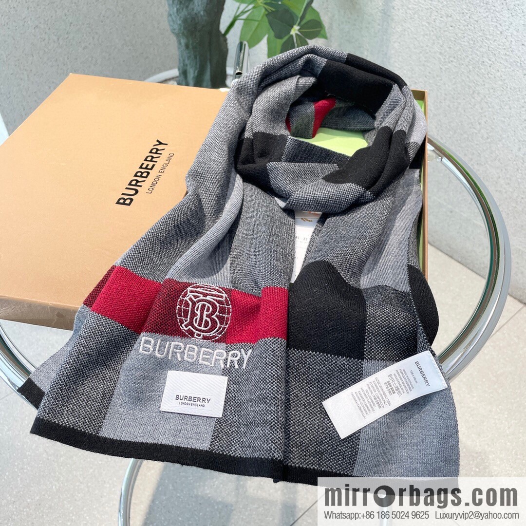 Burberry Burberry Classic Horse 100% Imported Knitted Cashmere Scarf
