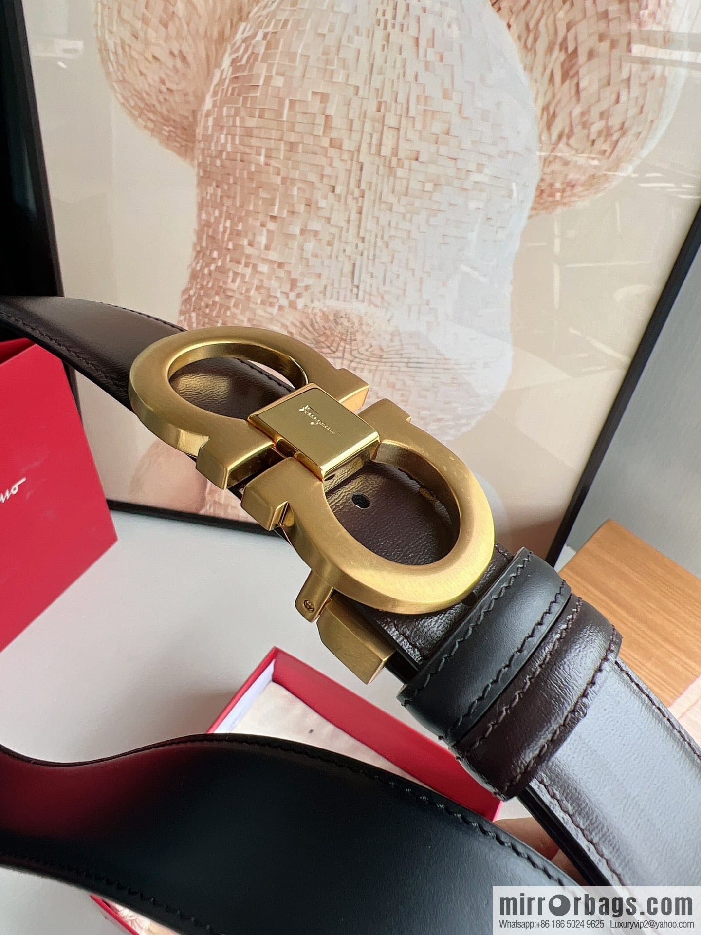 Ferragamo Men's Counter Match Metal Buckle, First Layer Cowhide Double-sided External Belt