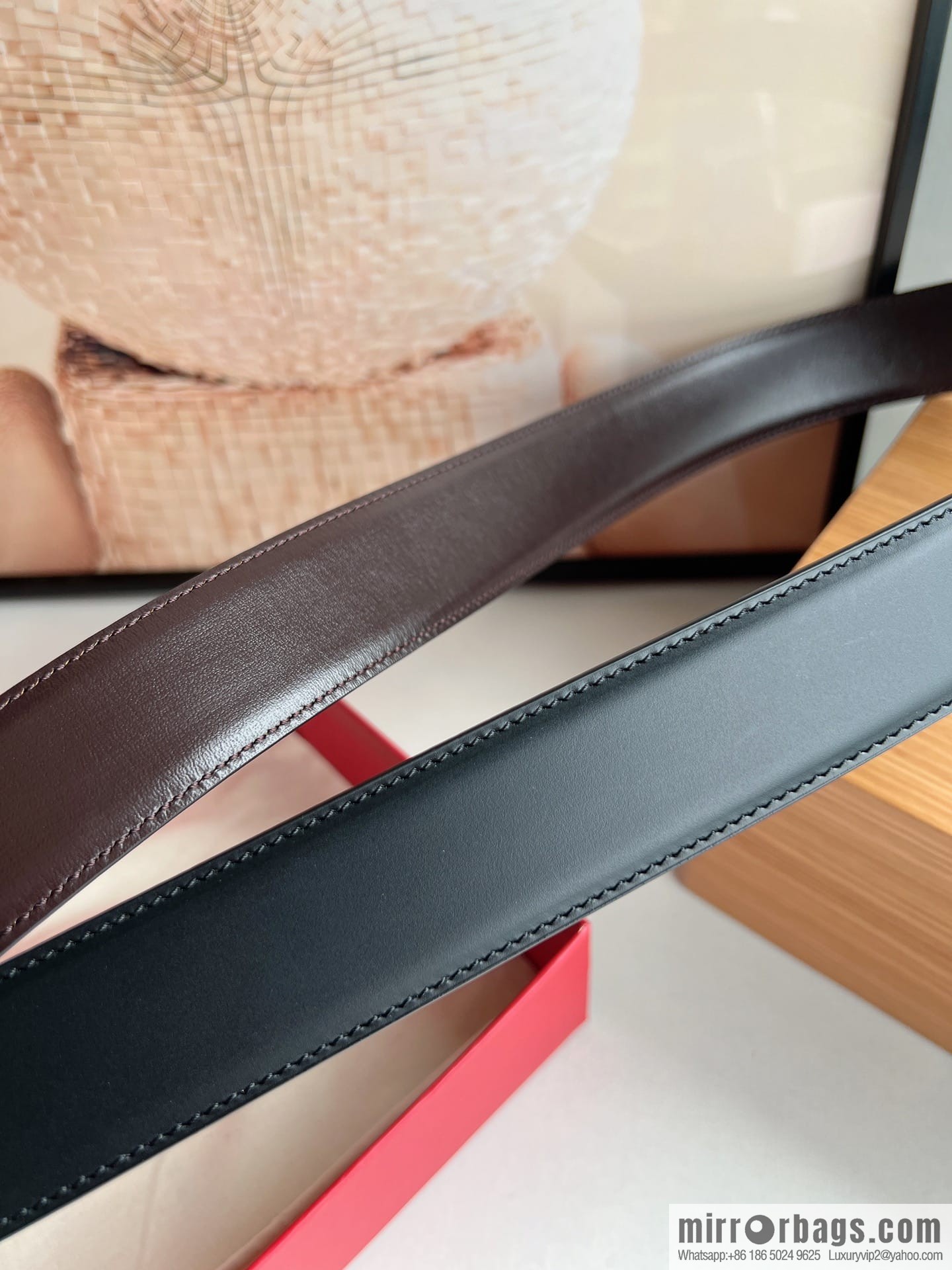 Ferragamo Men's Counter Match Metal Buckle, First Layer Cowhide Double-sided External Belt