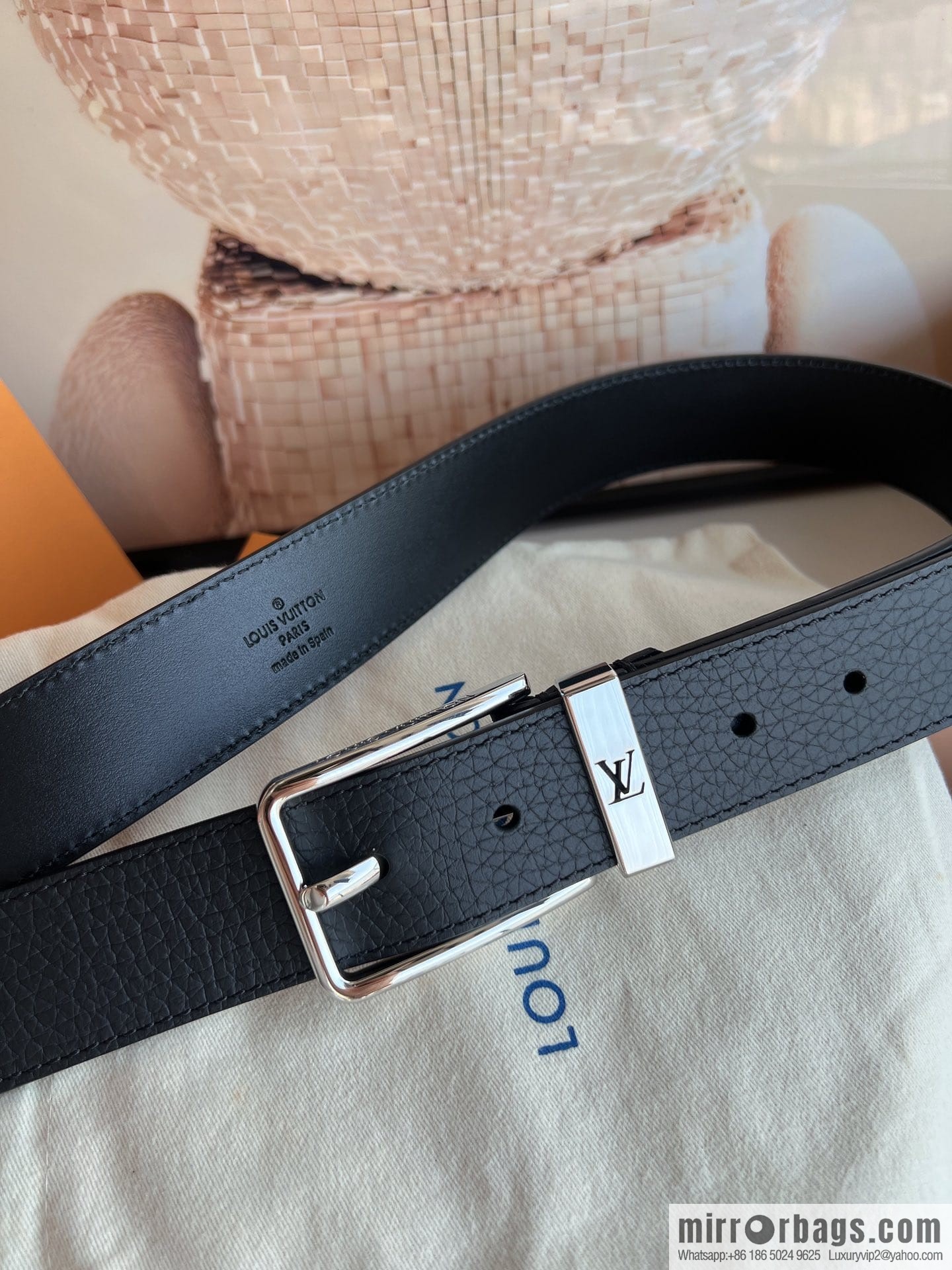 LOUIS VUITTON Pont Neuf 35mm Black Cross Leather Belt