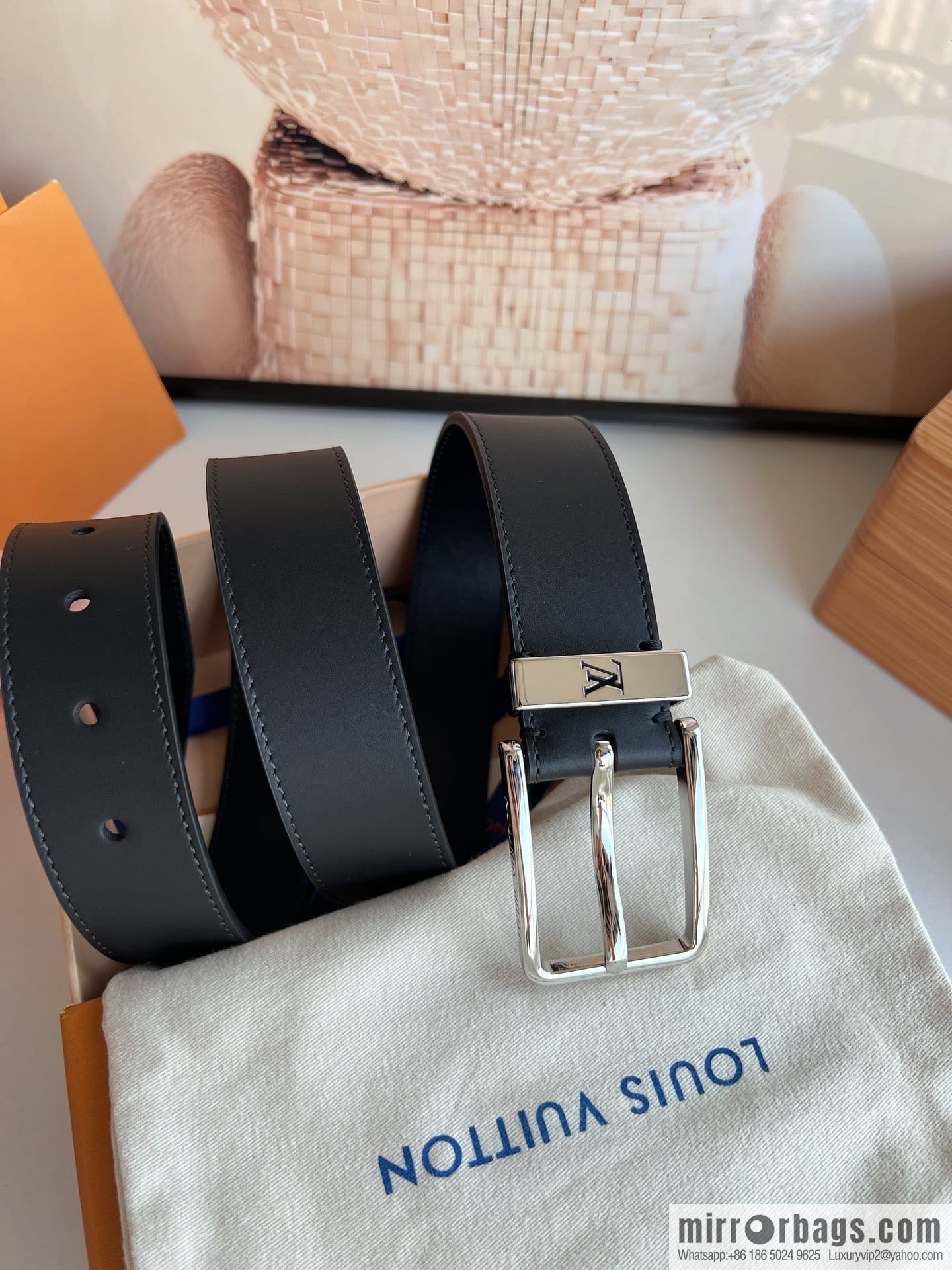 LOUIS VUITTON Pont Neuf 35mm Black Cross Leather Belt