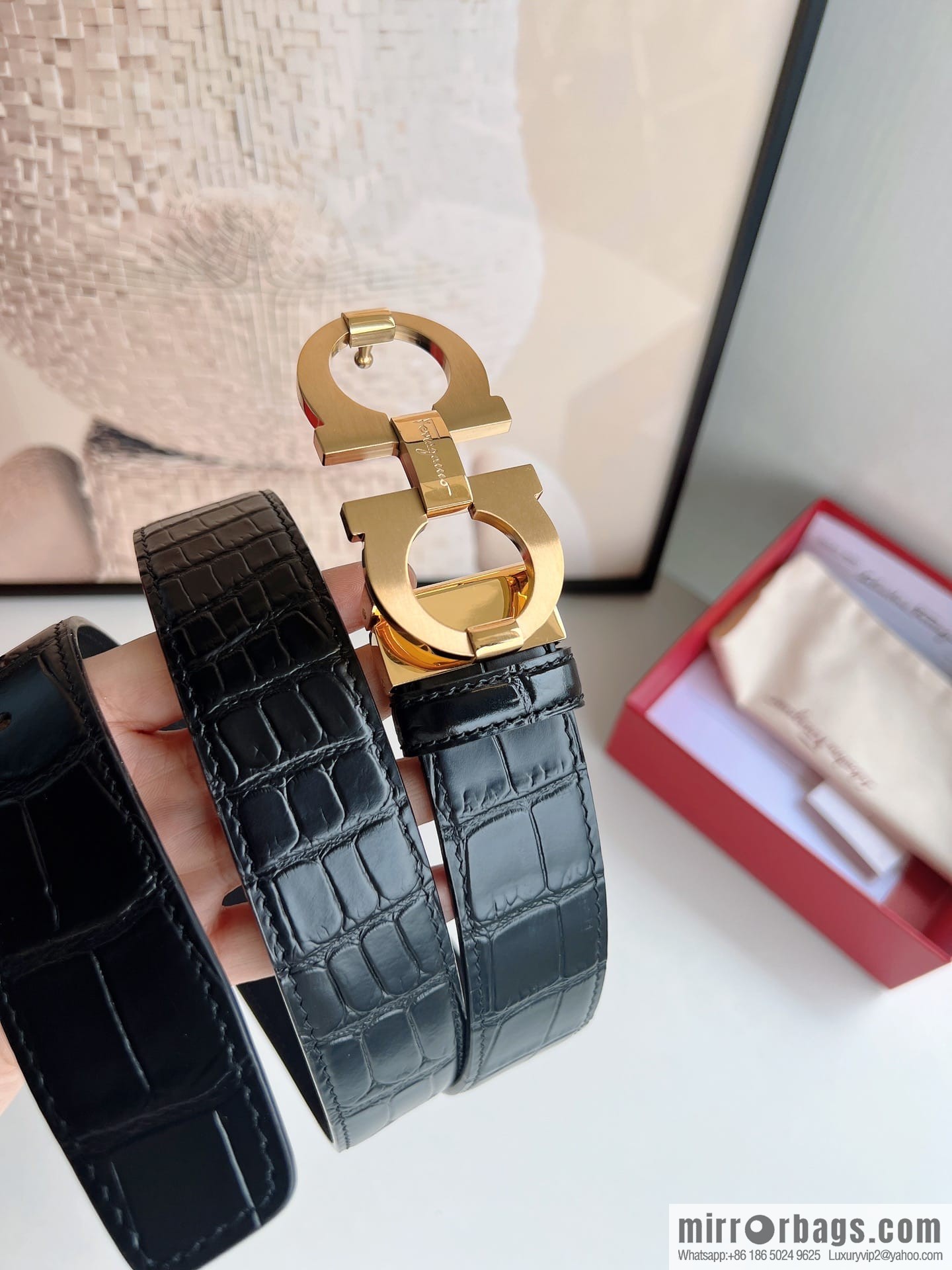 Ferragamo Ferragamo, stainless steel figure 8 metal buckle top layer cowhide alligator texture men's belt