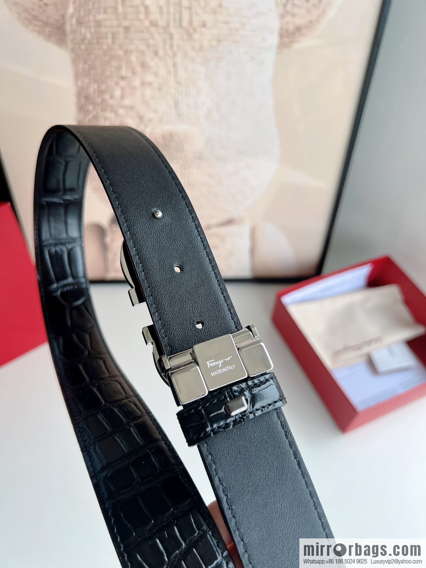 Ferragamo Ferragamo, stainless steel figure 8 metal buckle top layer cowhide alligator texture men's belt