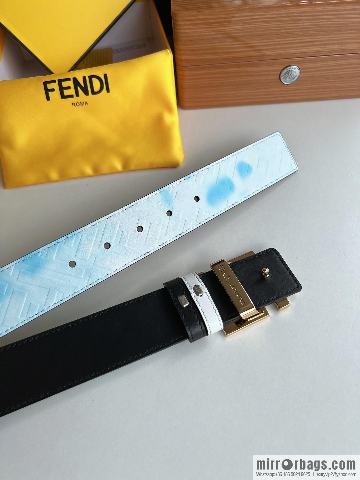 FENDI's latest extraordinary creative gradual change printing light blue double FF cowhide belt 4.0cm