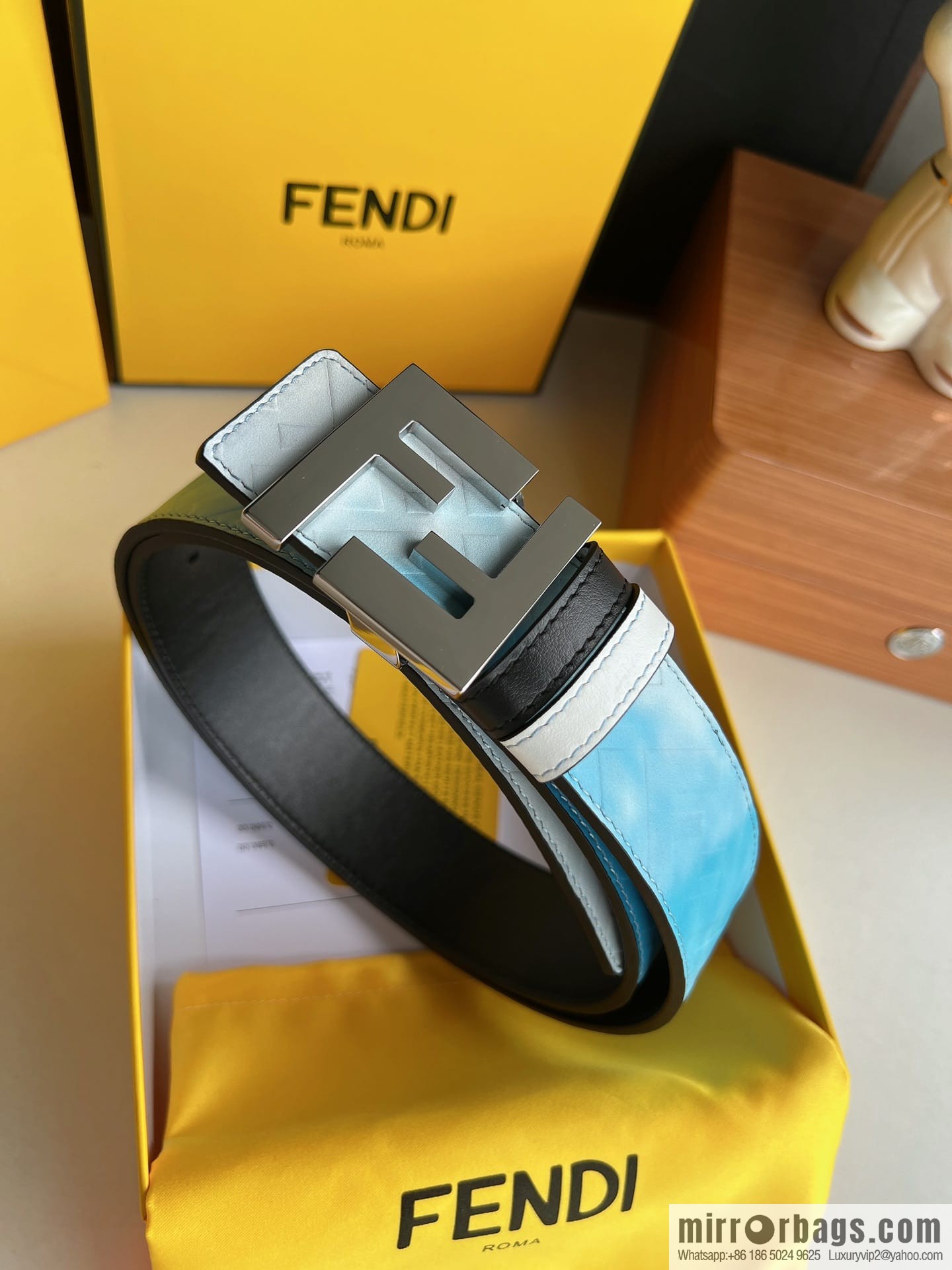 FENDI's latest extraordinary creative gradual change printing light blue double FF cowhide belt 4.0cm