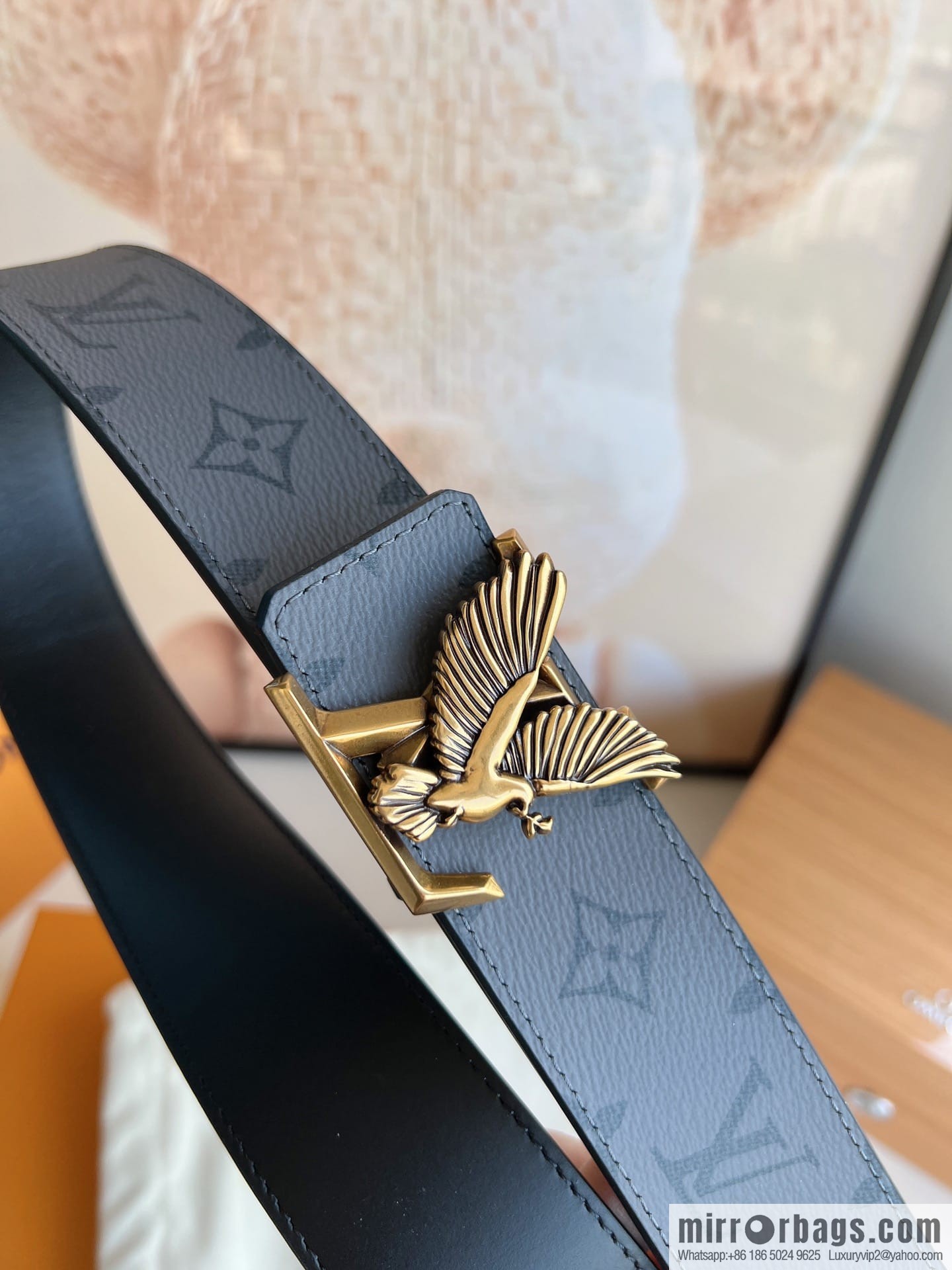 LV/Louis Vuitton, Classic Monogram Dove Double Sided Belt