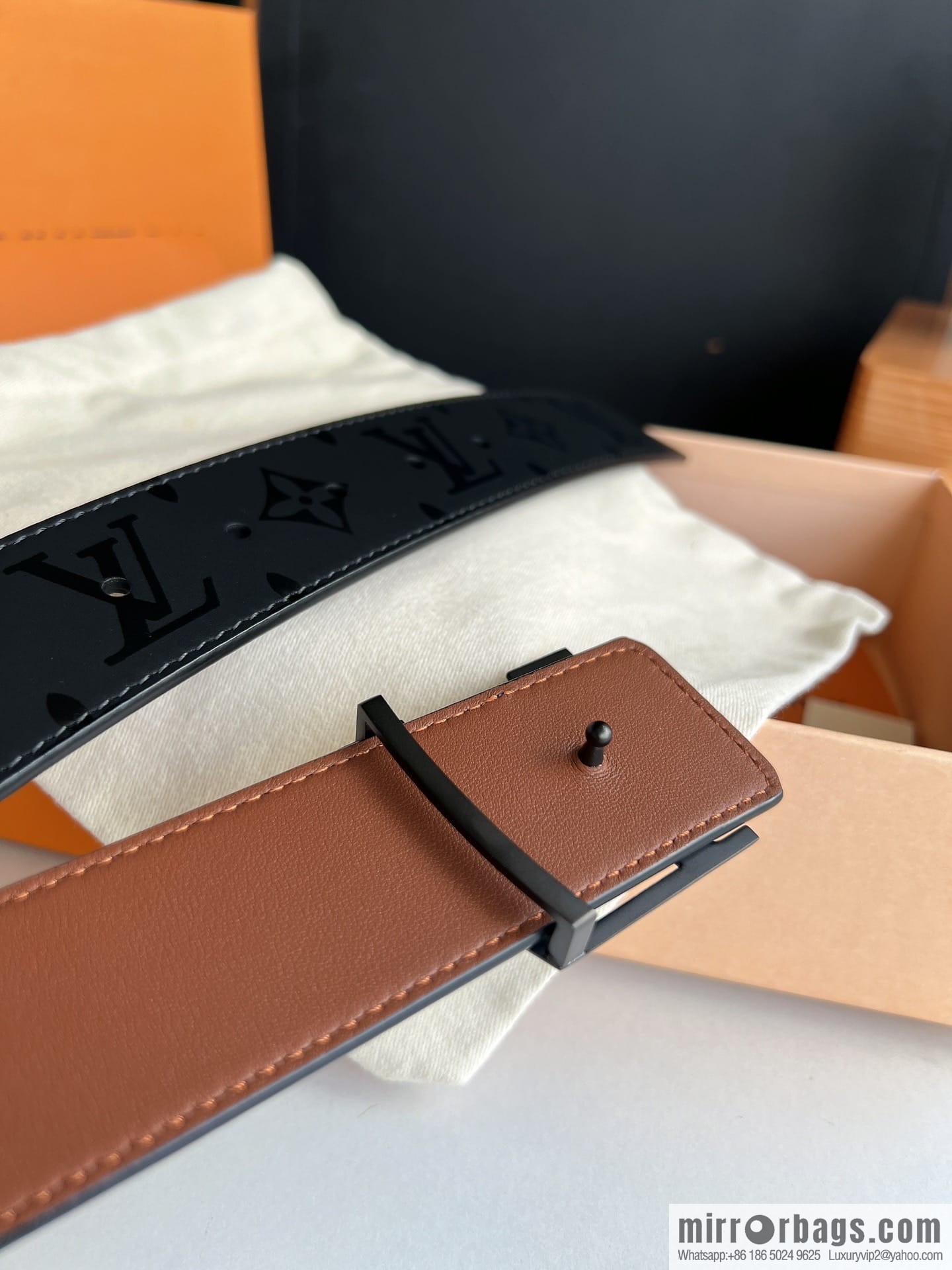 LV/Louis Vuitton, black flower men's double-sided PYRAMIDE calfskin brown belt