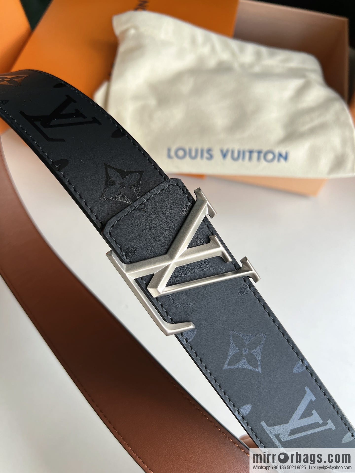 LV/Louis Vuitton, black flower men's double-sided PYRAMIDE calfskin brown belt