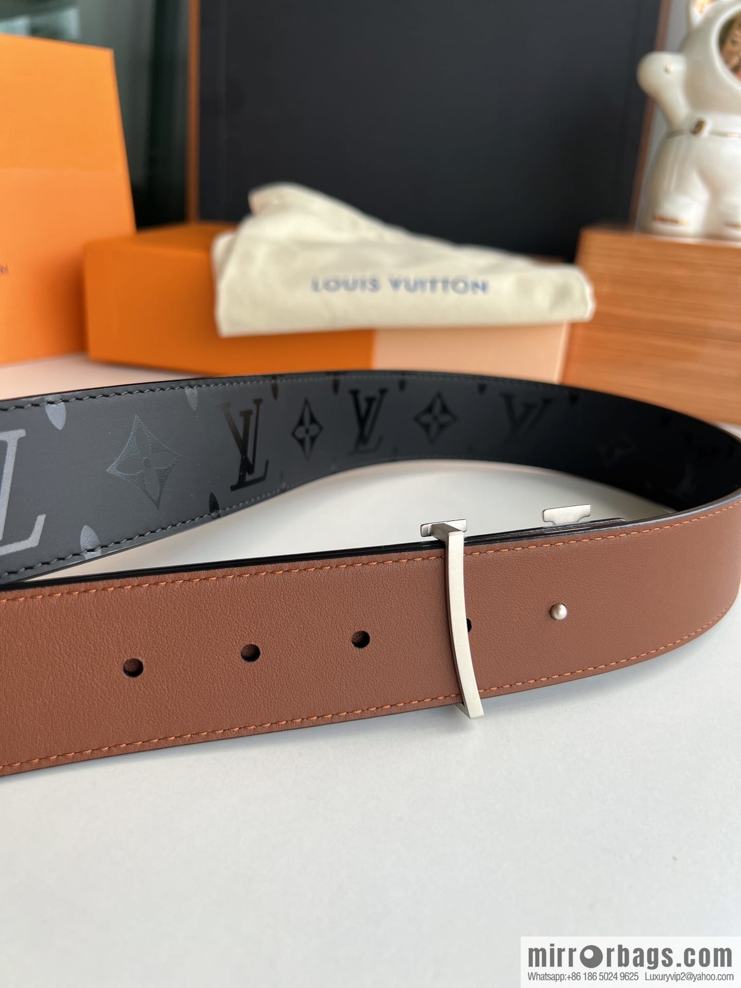 LV/Louis Vuitton, black flower men's double-sided PYRAMIDE calfskin brown belt