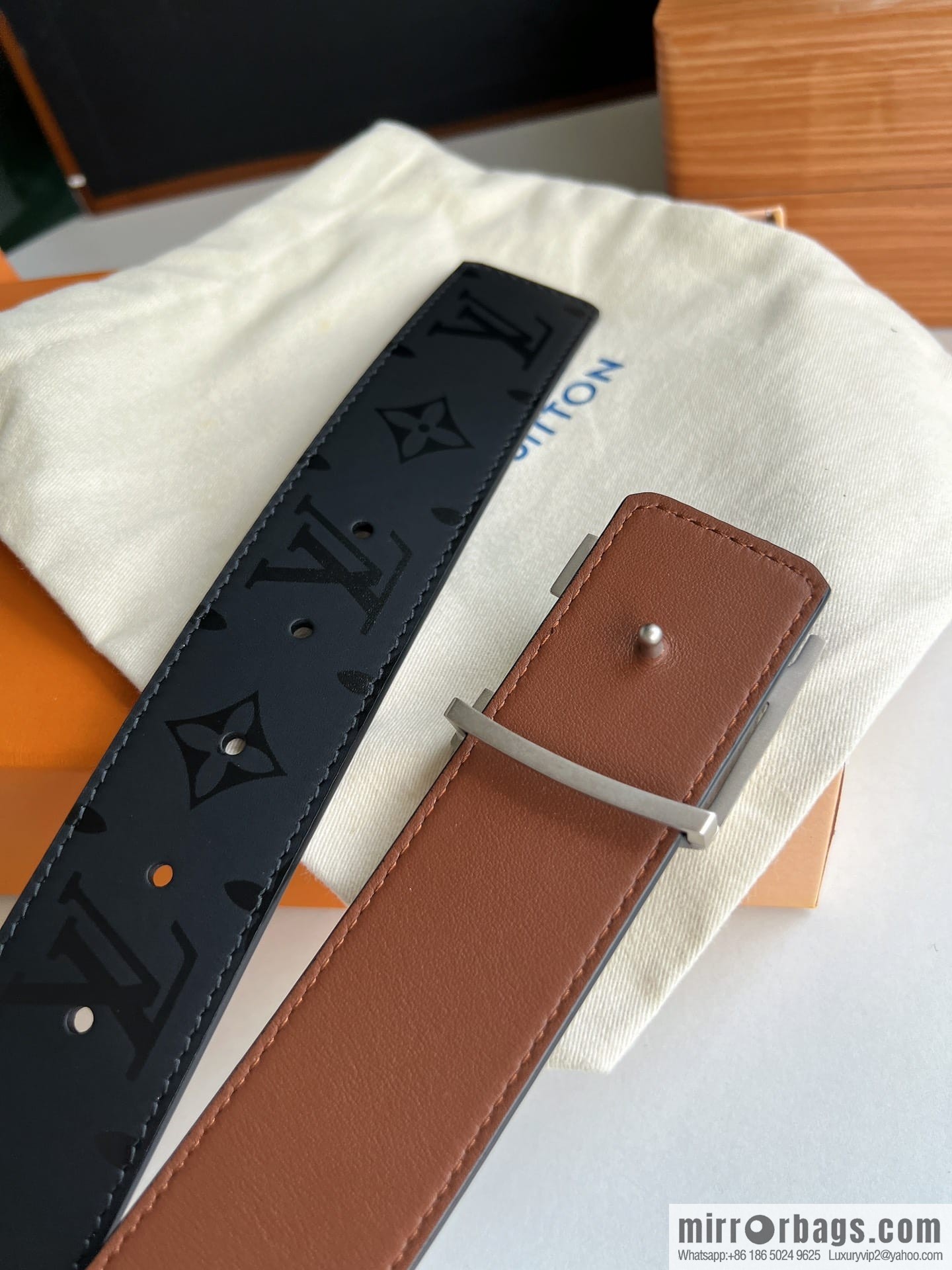 LV/Louis Vuitton, black flower men's double-sided PYRAMIDE calfskin brown belt