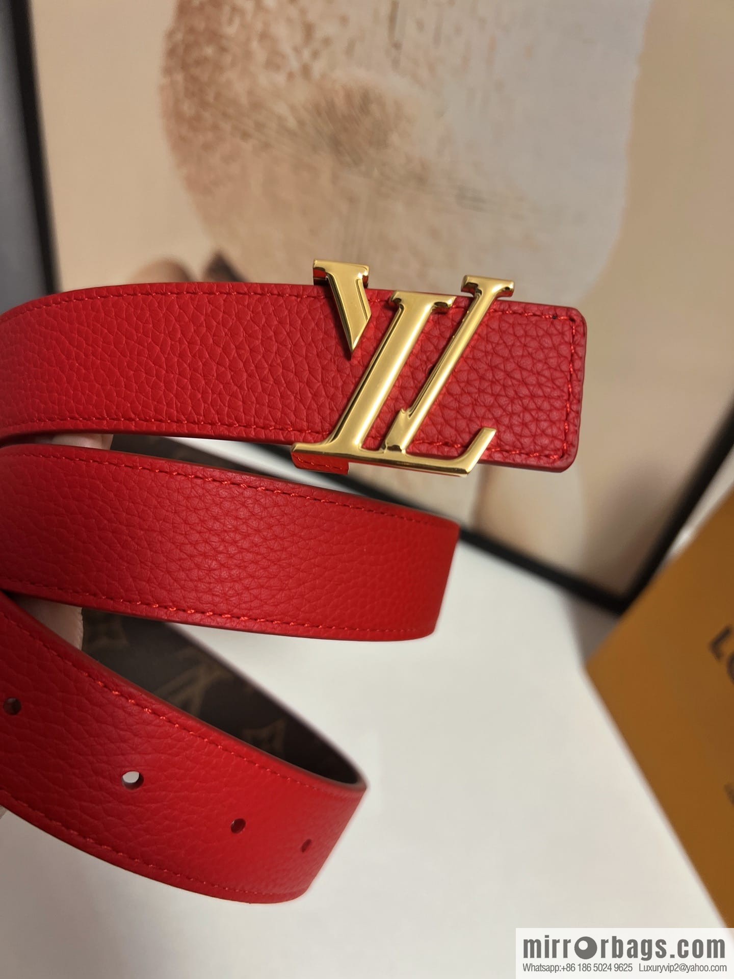 Louis Vuitton, women's double-sided belt 30mm