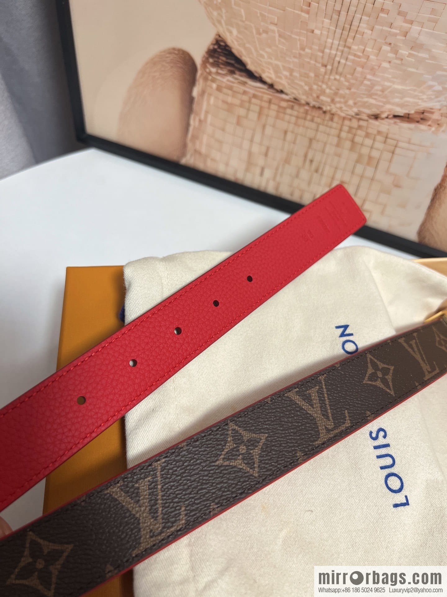 Louis Vuitton, women's double-sided belt 30mm