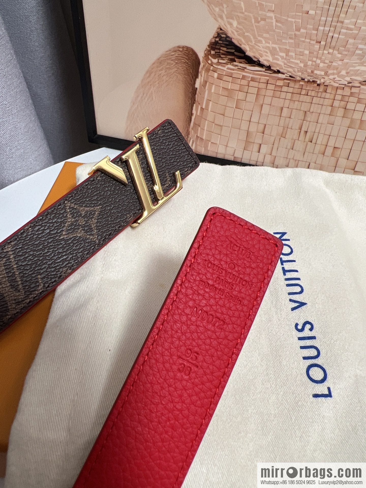 Louis Vuitton, women's double-sided belt 30mm