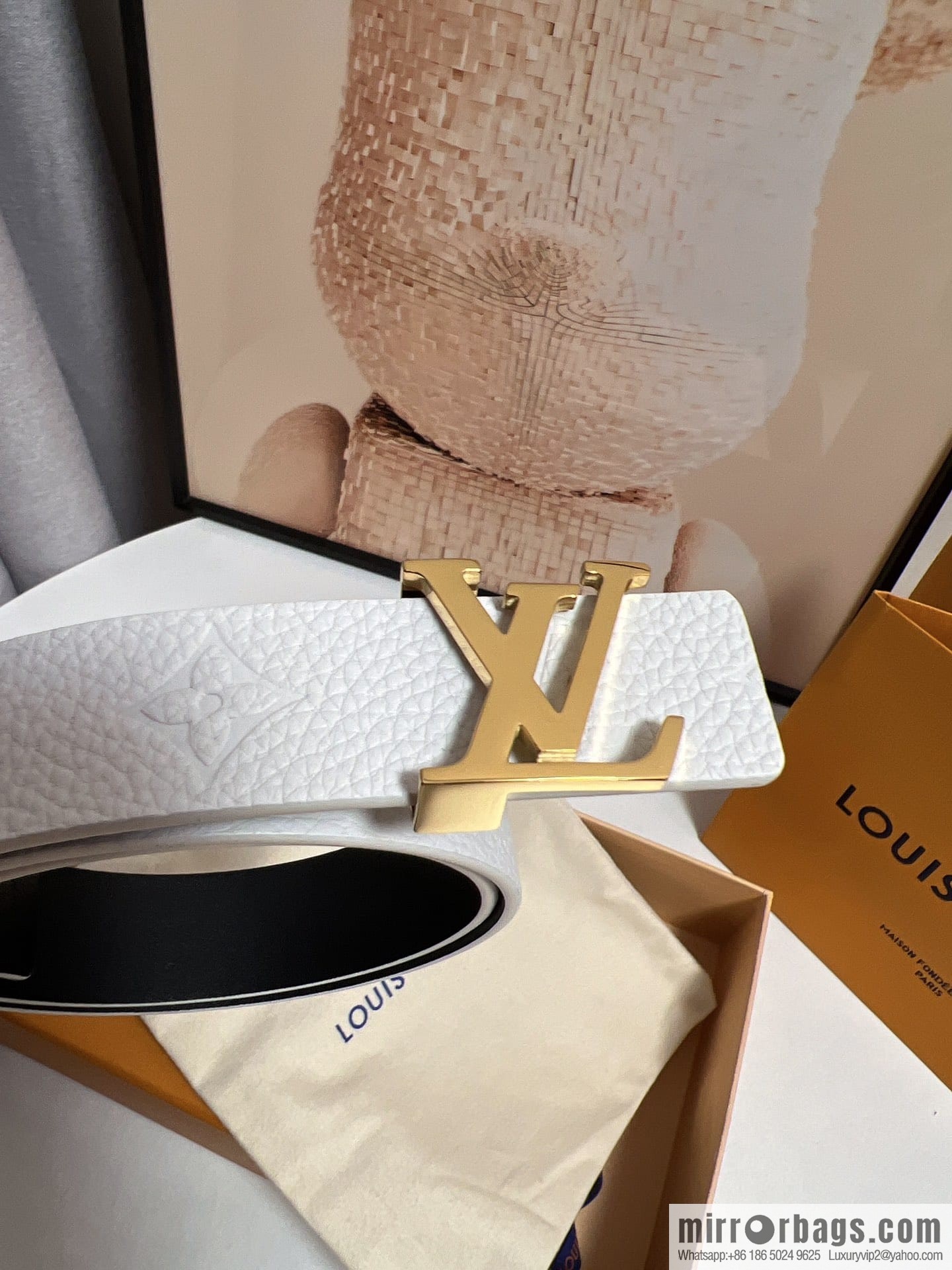 Louis Vuitton, women's double-sided belt 30mm