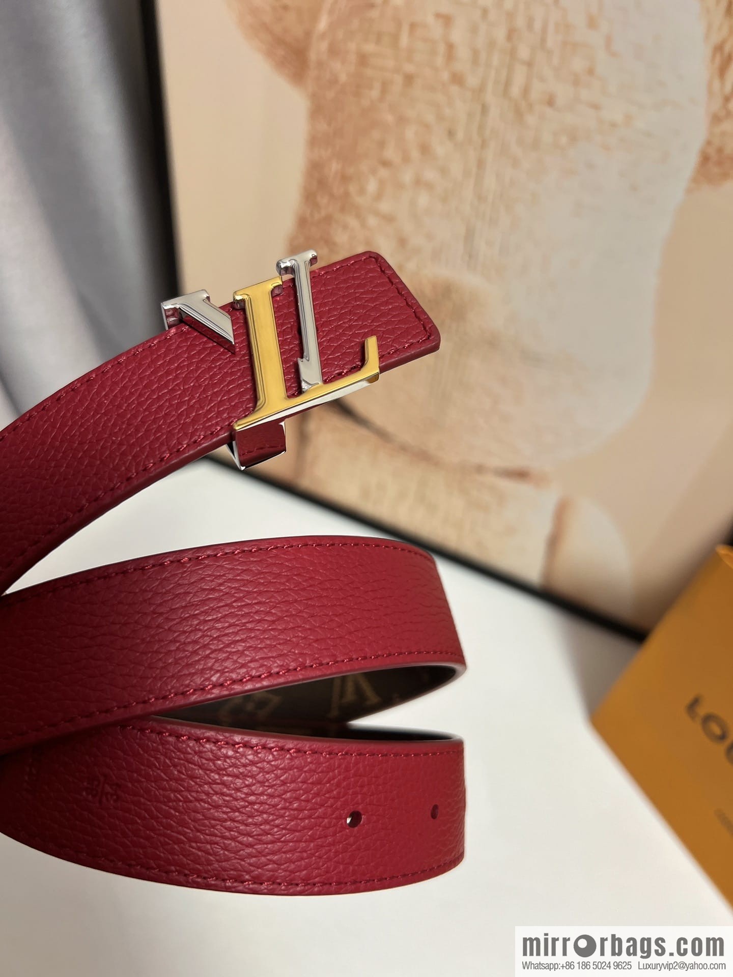Louis Vuitton, women's double-sided belt 30mm