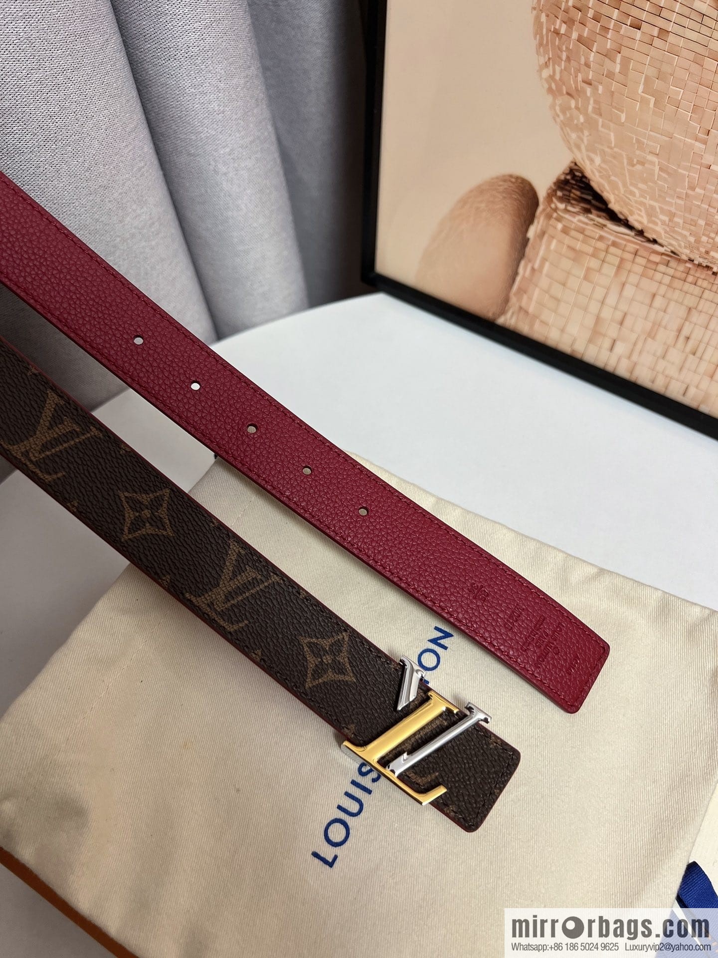 Louis Vuitton, women's double-sided belt 30mm