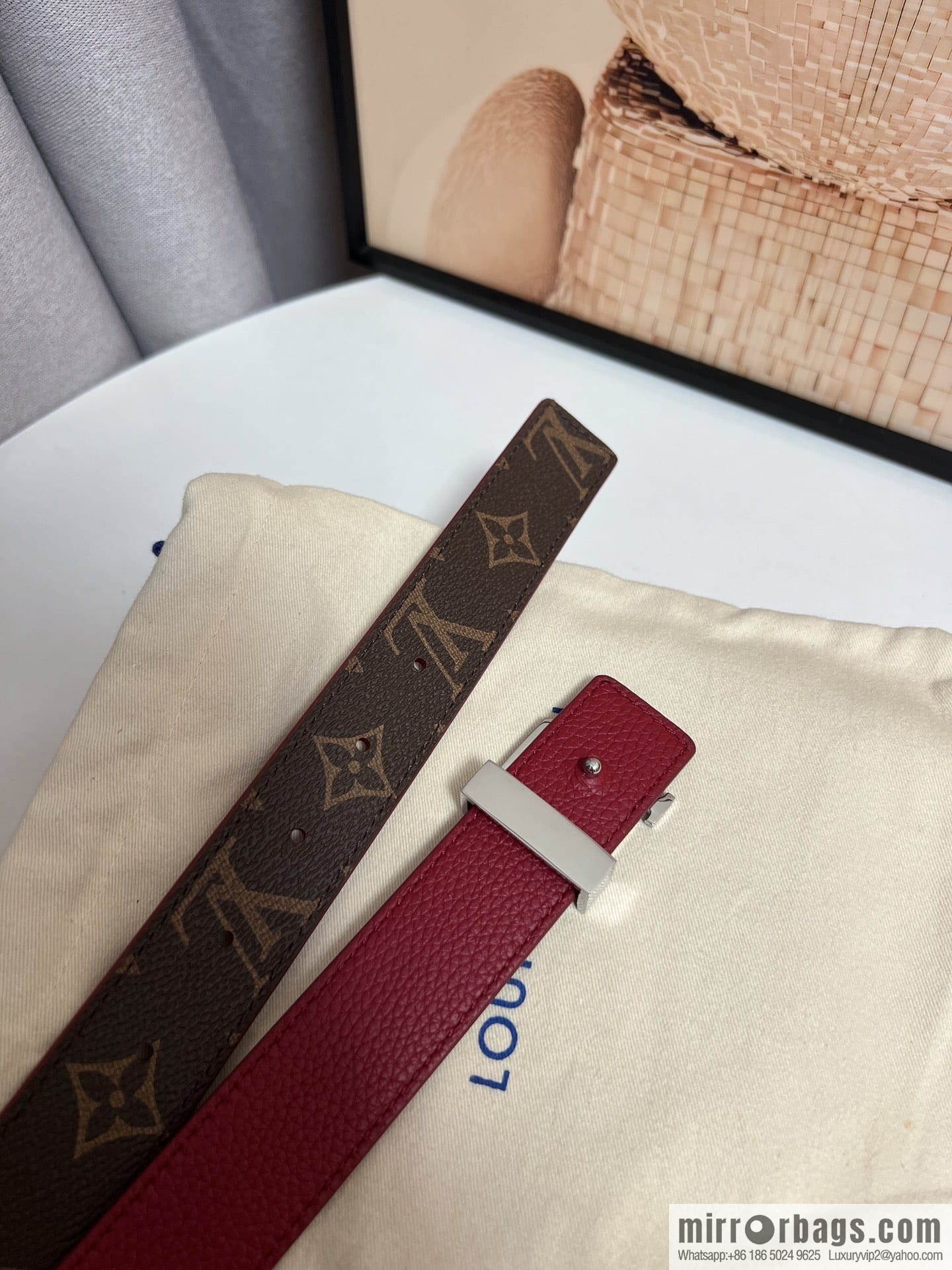 Louis Vuitton, women's double-sided belt 30mm