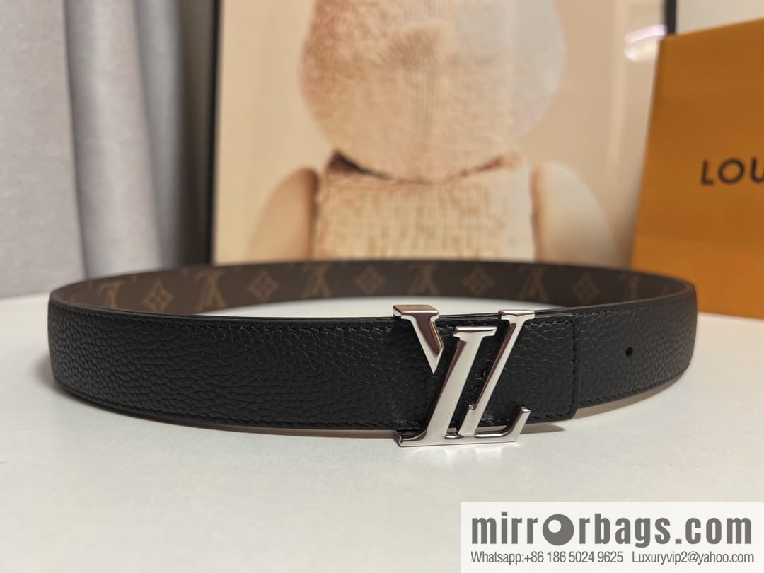 Louis Vuitton, women's double-sided belt 30mm