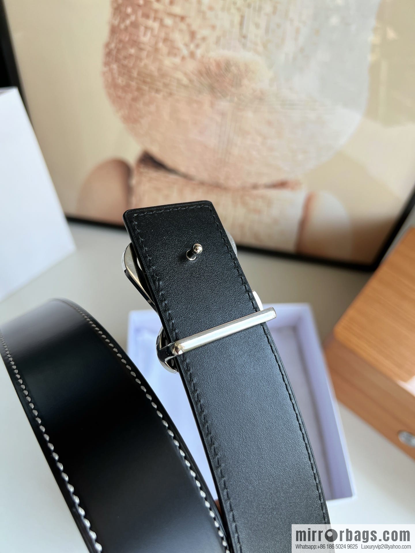 Loewe stainless steel logo inlaid diamond buckle combined with the first layer of cowhide double-sided external boutique belt 3.8cm
