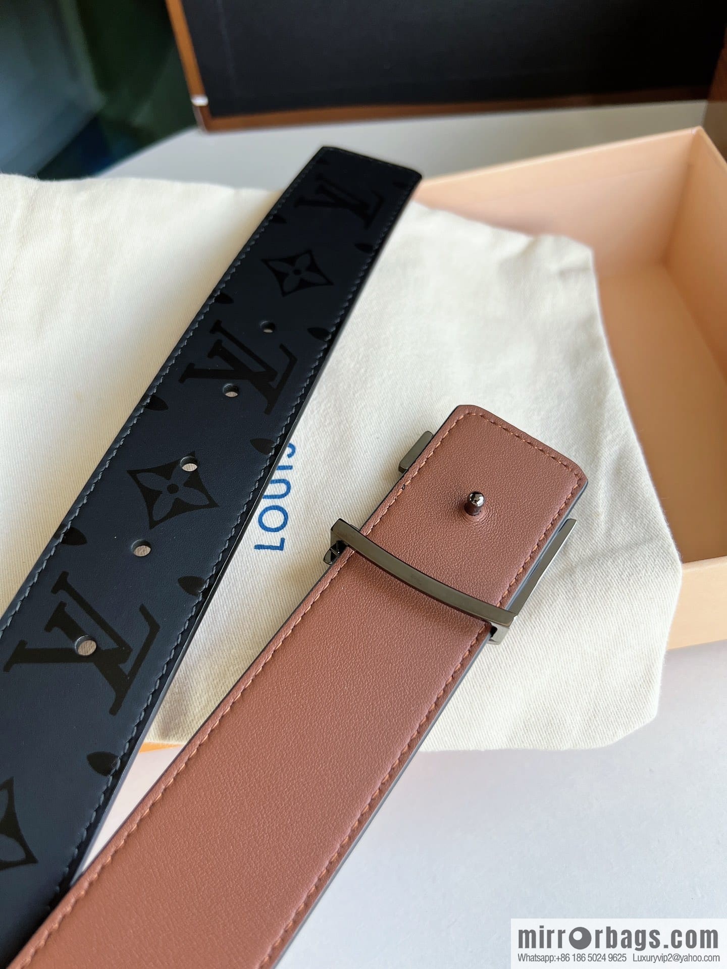 LV/Louis Vuitton, black flower men's double-sided PYRAMIDE calfskin brown belt