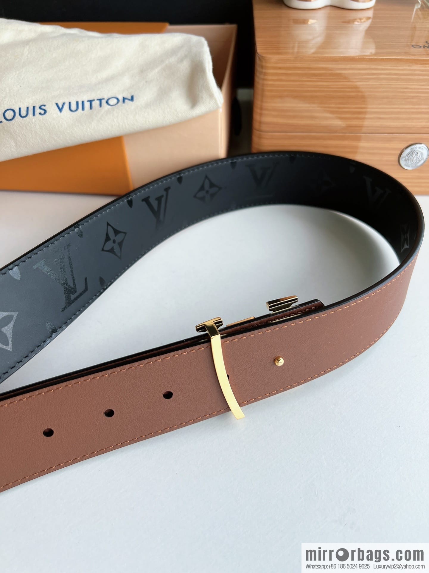 LV/Louis Vuitton, black flower men's double-sided PYRAMIDE calfskin brown belt