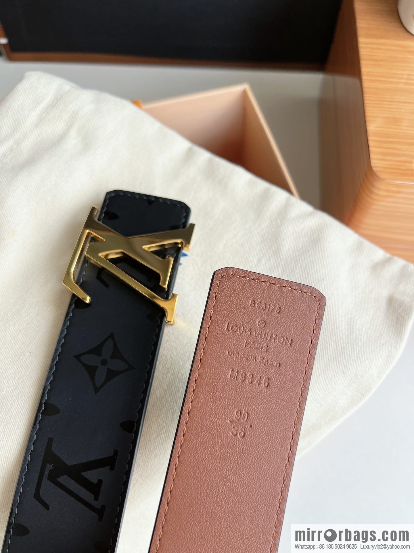 LV/Louis Vuitton, black flower men's double-sided PYRAMIDE calfskin brown belt
