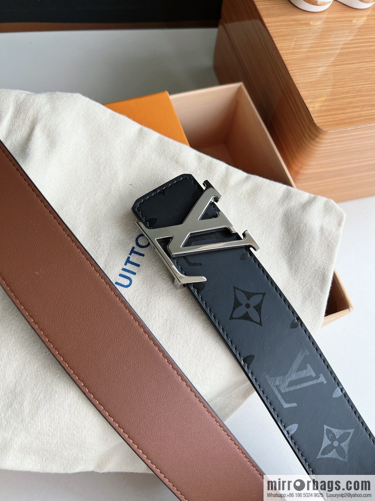 LV/Louis Vuitton, black flower men's double-sided PYRAMIDE calfskin brown belt