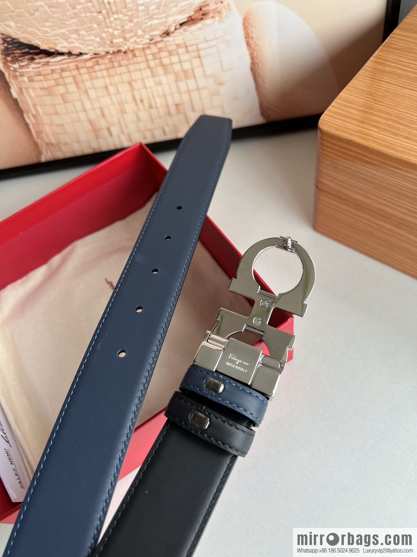 Ferragamo Ferragamo, Stainless Steel Figure 8 Metal Clip Buckle Men's 3.5cm Belt