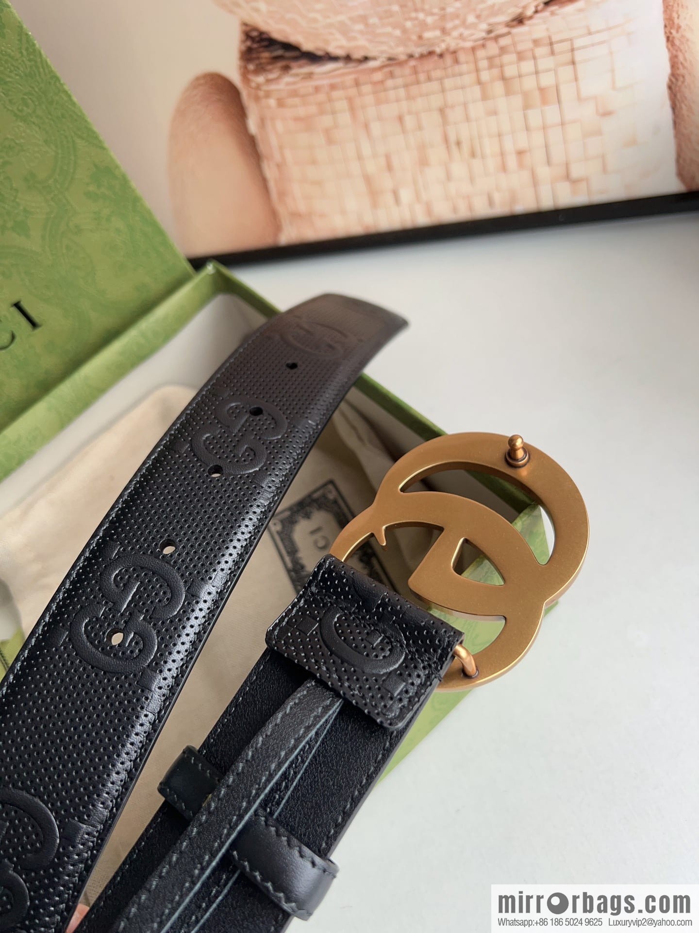 Gucci Gucci, first layer calfskin embossed GG men's 4.0cm belt