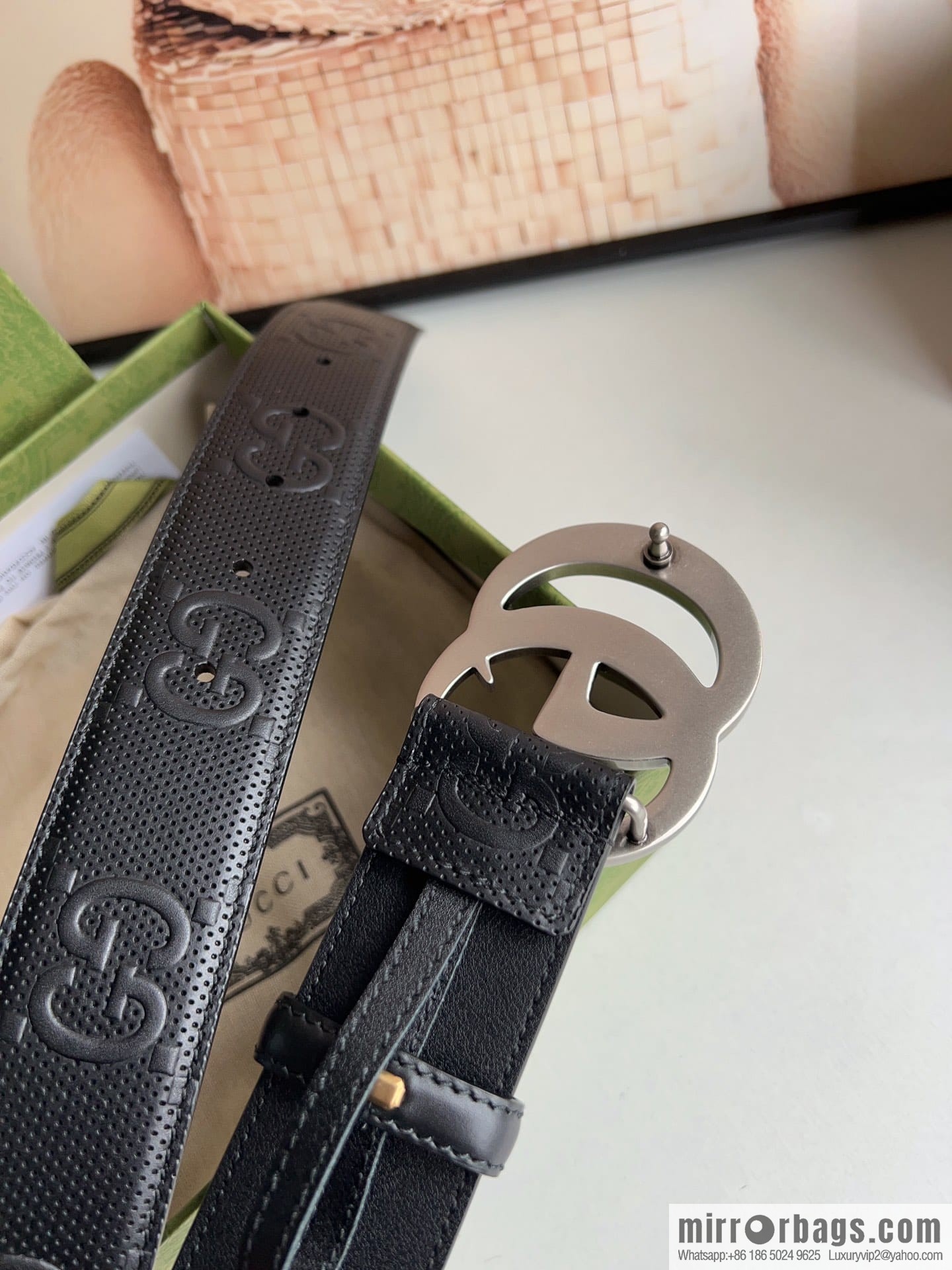 Gucci Gucci, first layer calfskin embossed GG men's 4.0cm belt