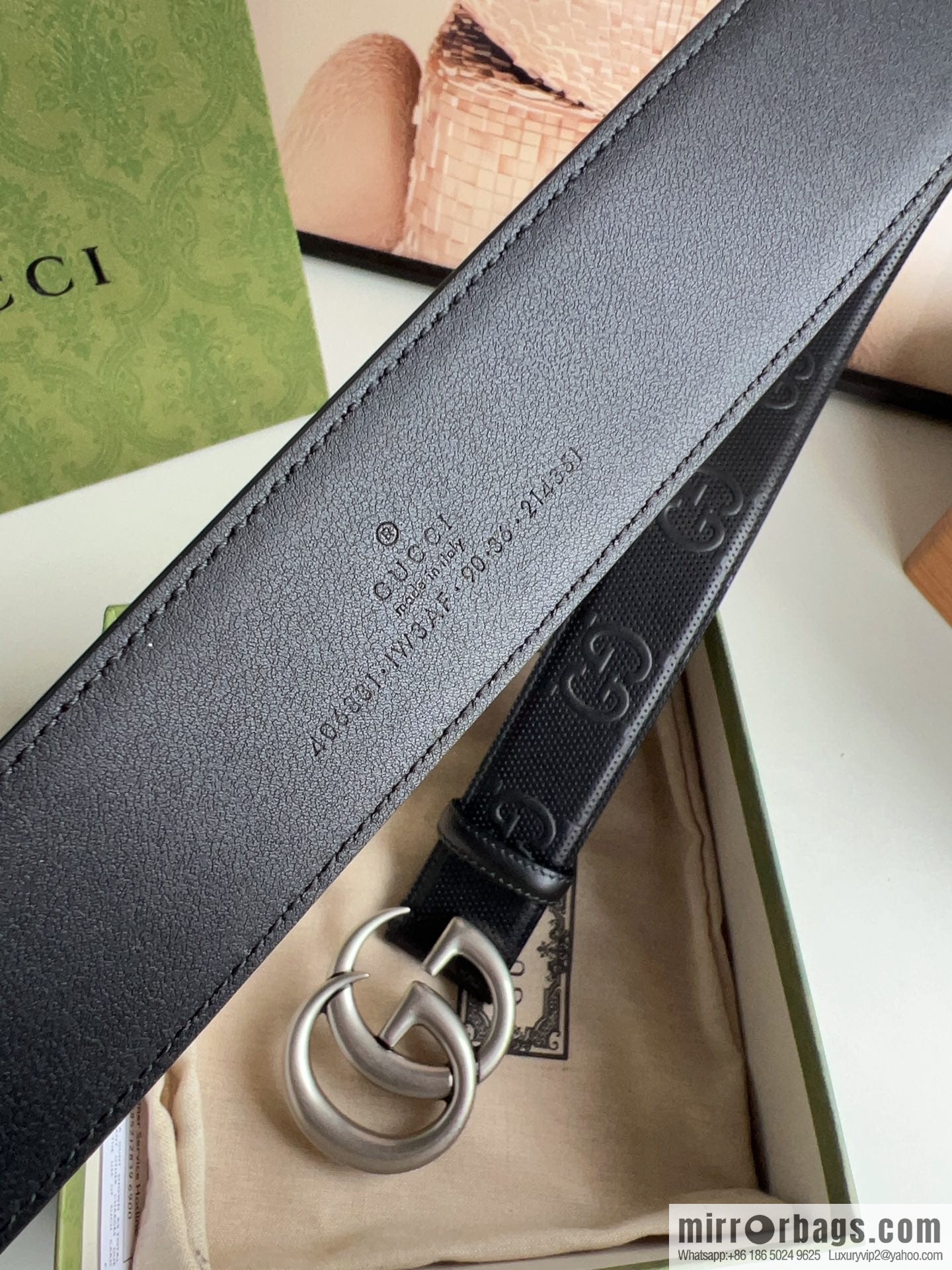 Gucci Gucci, first layer calfskin embossed GG men's 4.0cm belt