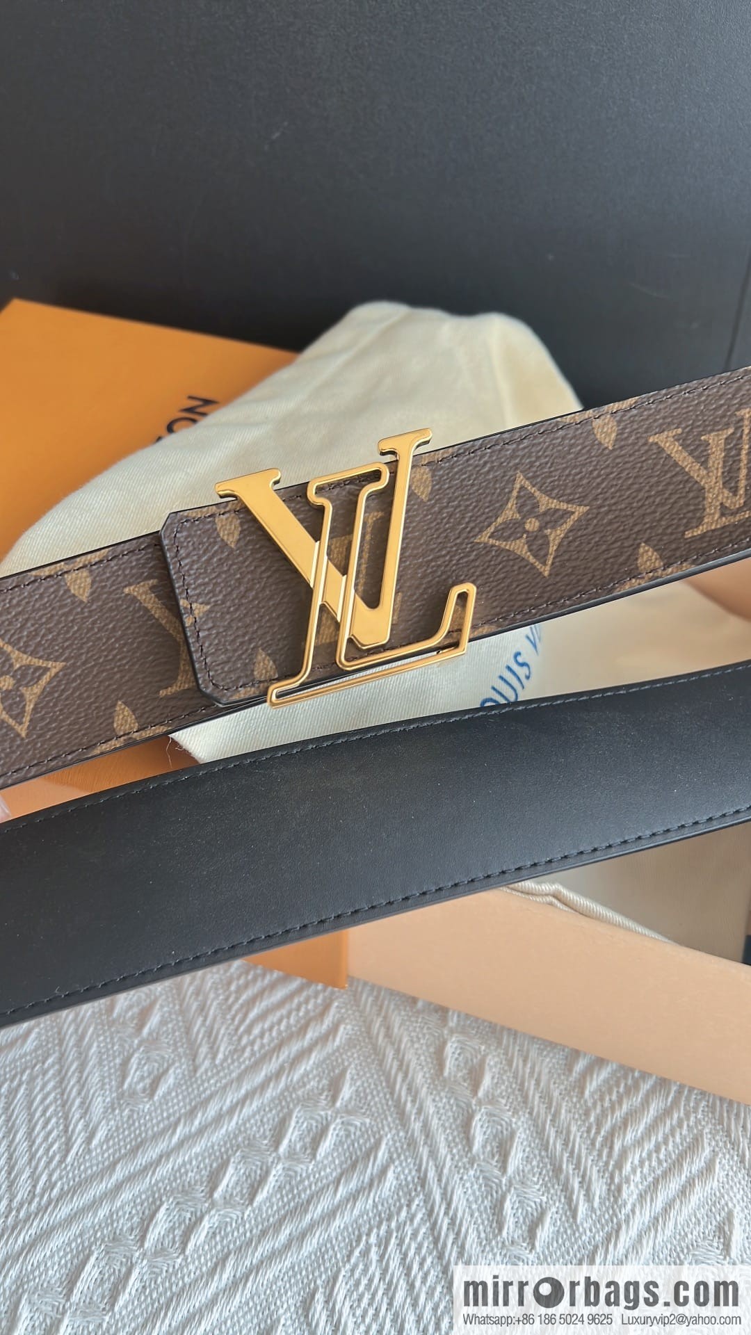 LV/Louis Vuitton, Classic Monogram Dove Double Sided Belt 4.0cm