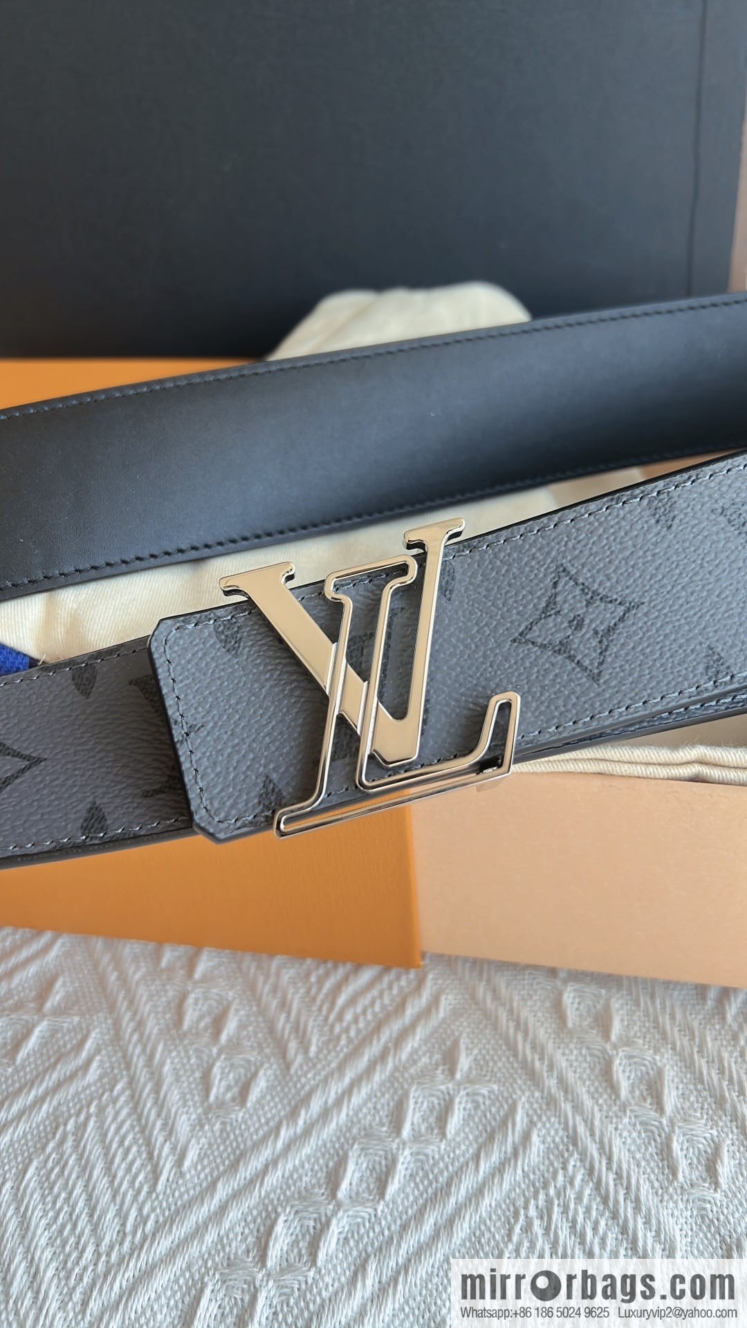 LV/Louis Vuitton, Classic Monogram Dove Double Sided Belt 4.0cm