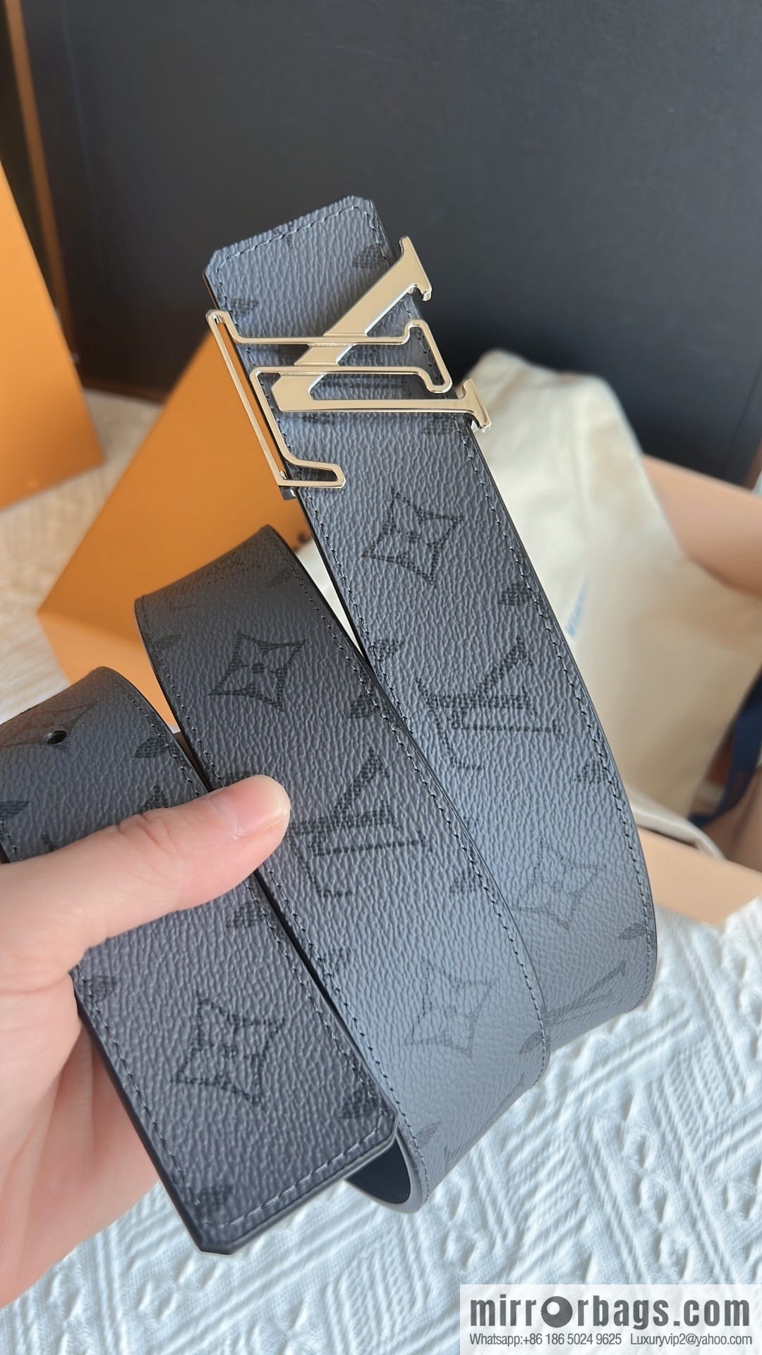 LV/Louis Vuitton, Classic Monogram Dove Double Sided Belt 4.0cm