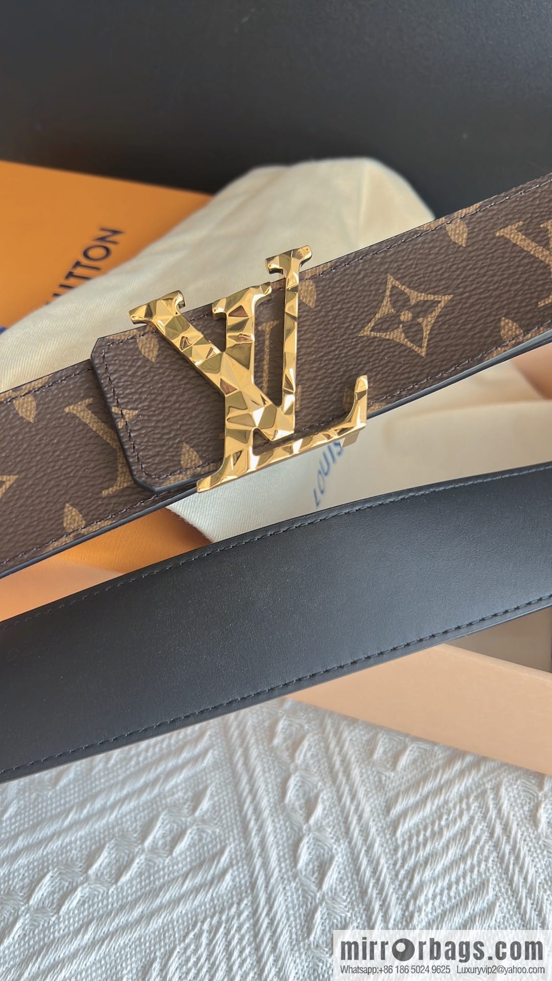 LV/Louis Vuitton, Classic Monogram Dove Double Sided Belt 4.0cm