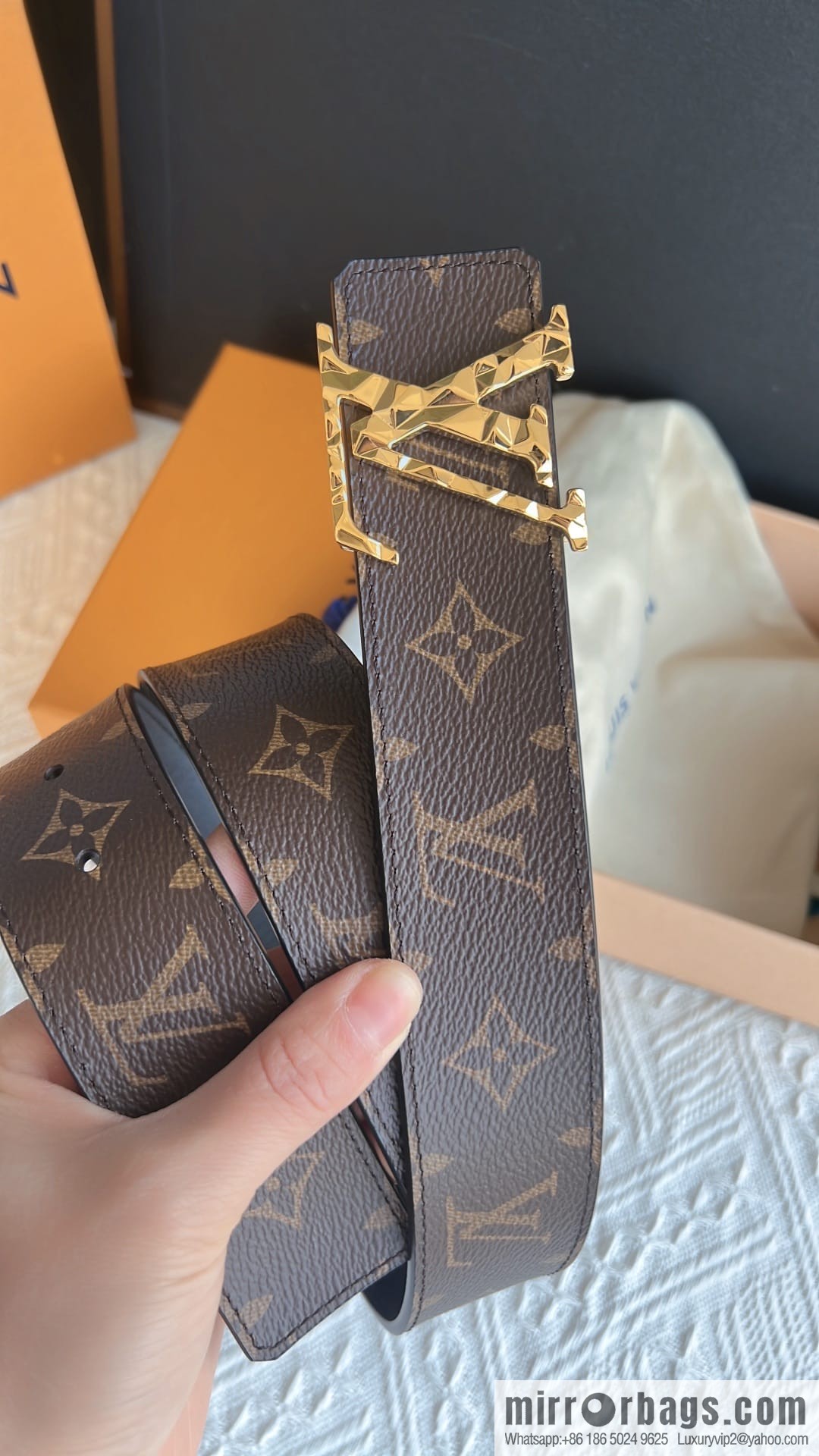 LV/Louis Vuitton, Classic Monogram Dove Double Sided Belt 4.0cm