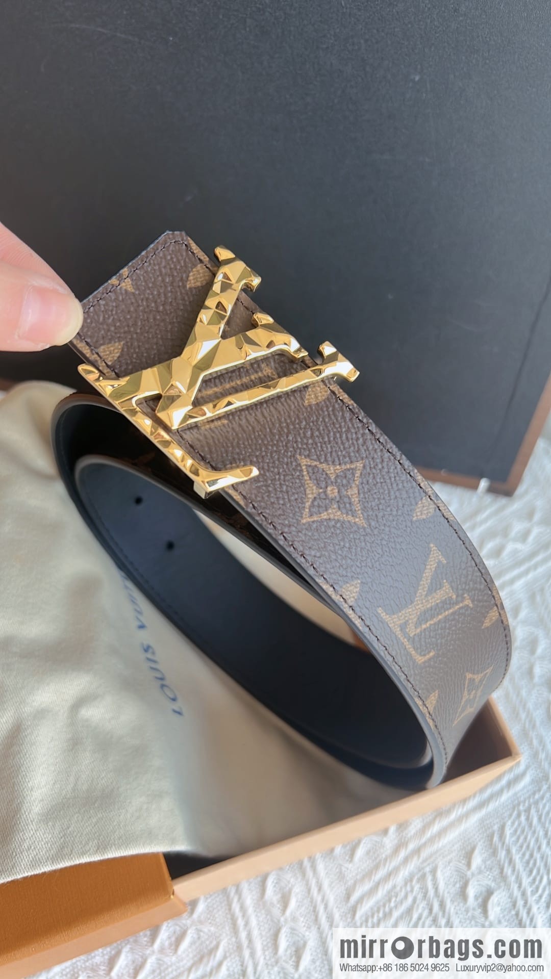 LV/Louis Vuitton, Classic Monogram Dove Double Sided Belt 4.0cm