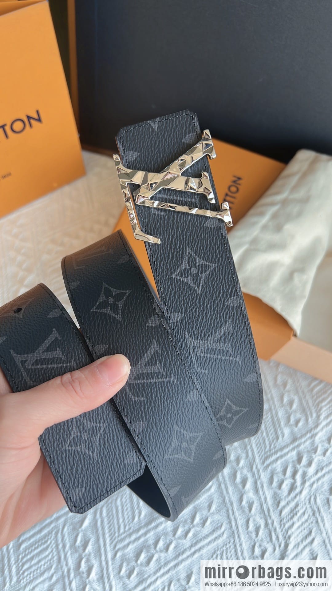 LV/Louis Vuitton, Classic Monogram Dove Double Sided Belt 4.0cm